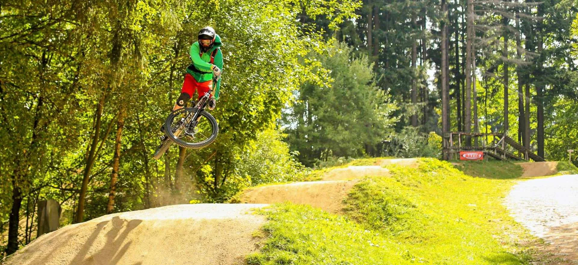 mtbcoach-bikepark-tbales-whip.jpg