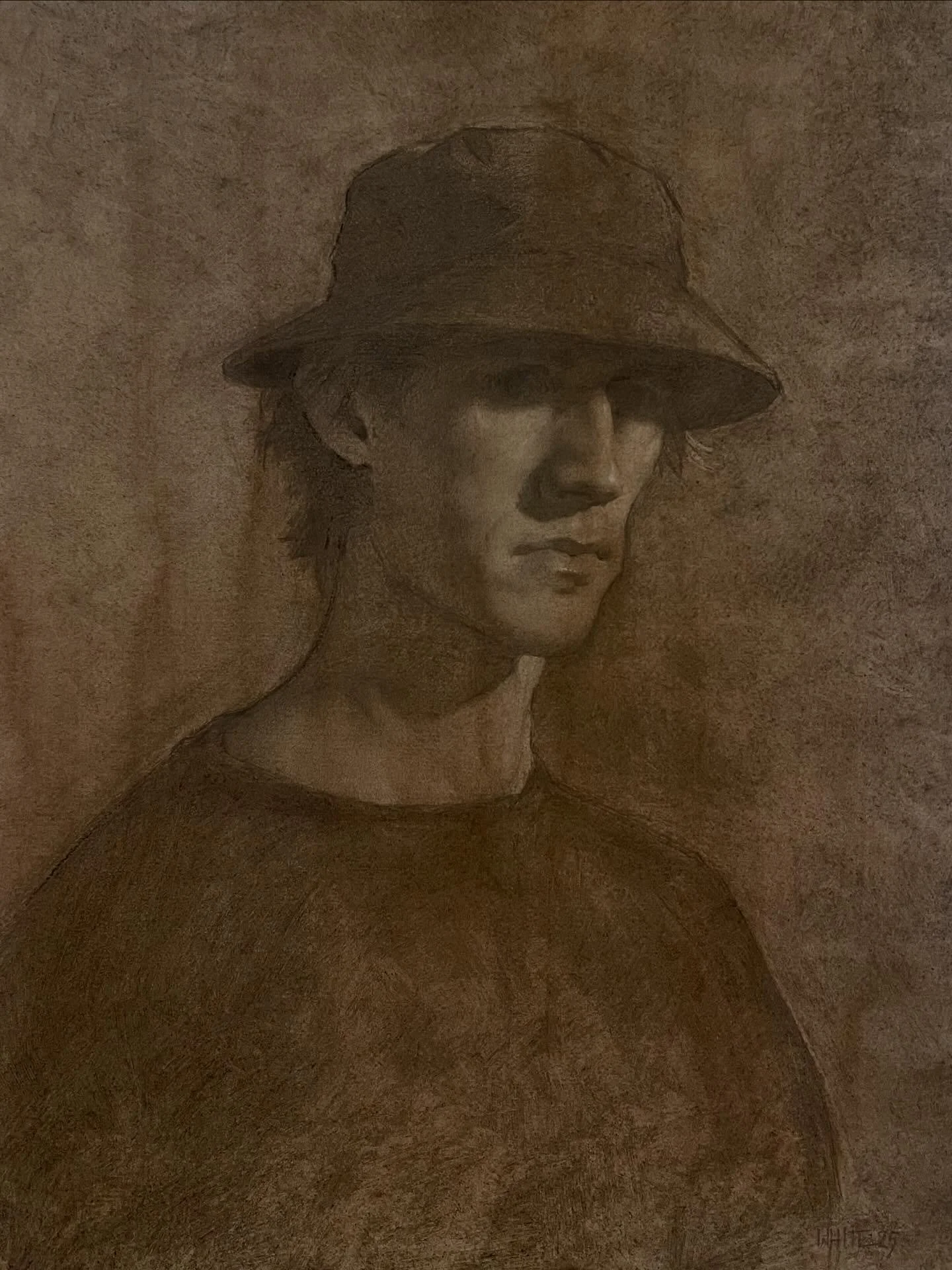 Self portrait with bucket hat - graphite and charcoal on toned paper

#dailysketch #portraitart #portraitartist #sketchbook #portraitdrawing #portraitsketch #charcoal #graphite #charcoaldrawing #graphite