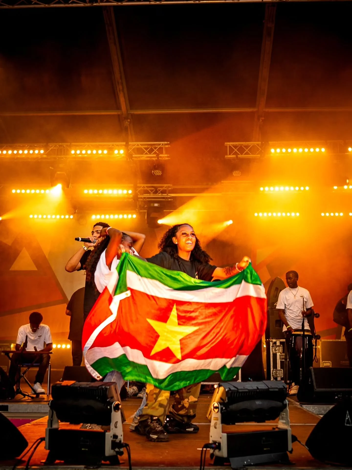 #throwback to my first few months as an eventphotographer, and my first ever festival shoot🥹
The @officialgowtu performance at @kwakufestival 
-
-
-
-
-
#kwakufestival #gowtusuburban #festivalphotography #festivalphotographer