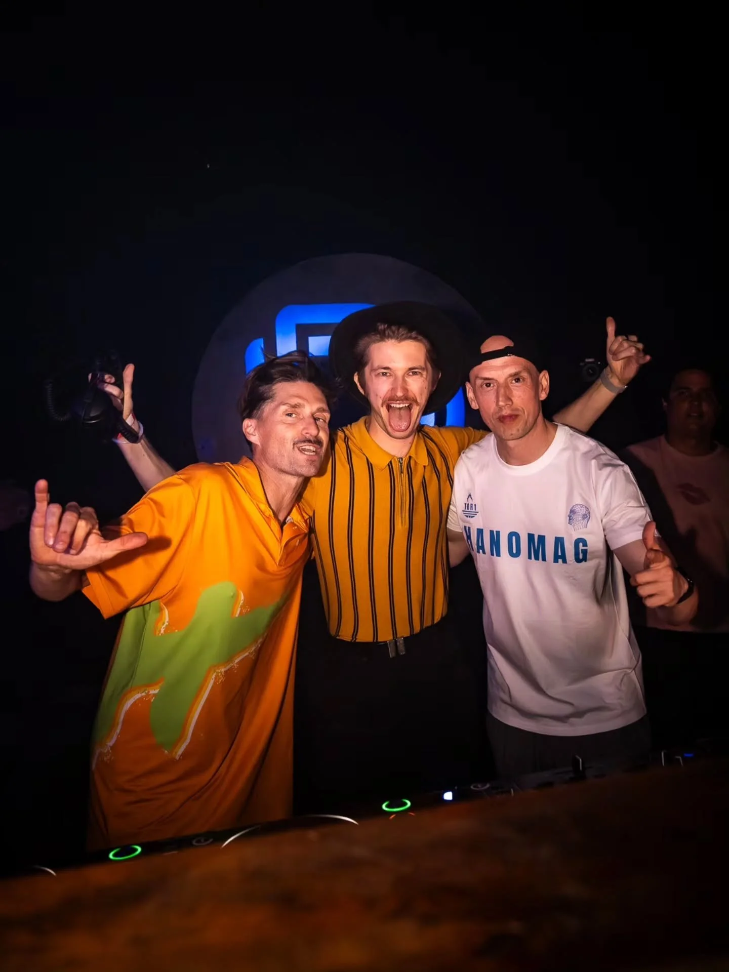 Some pics of the first @divedeeplabel edition at @ijland.amsterdam ❤️🪼📸
-
-
-
-
-
#divedeep #housemusic #photography #eventphotography #amsterdamphotographer