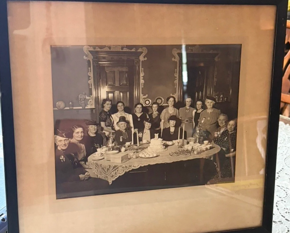 Old photograph of the Clinton women's club