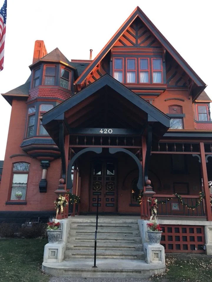 George M. Curtis Mansion exterior