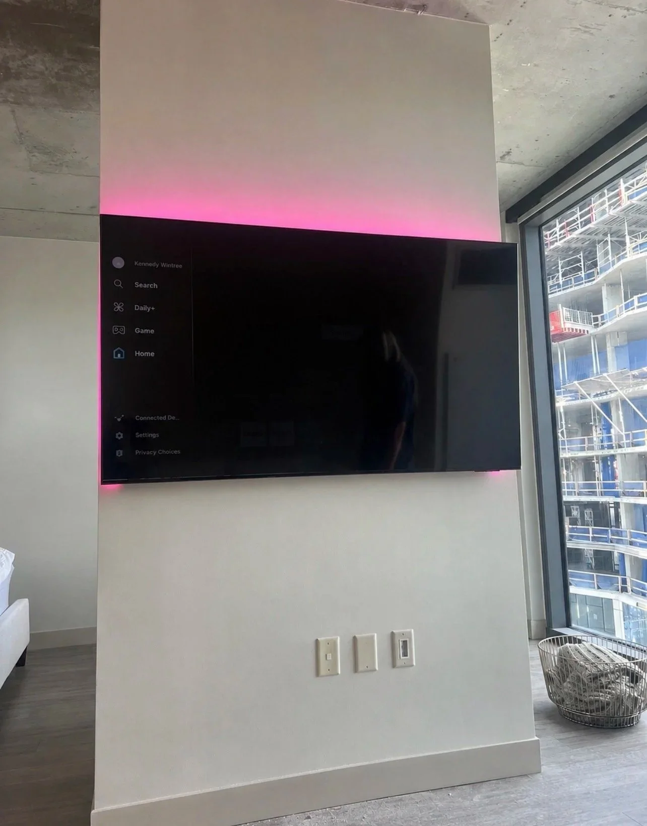 65” TV mounting - The Gulch 