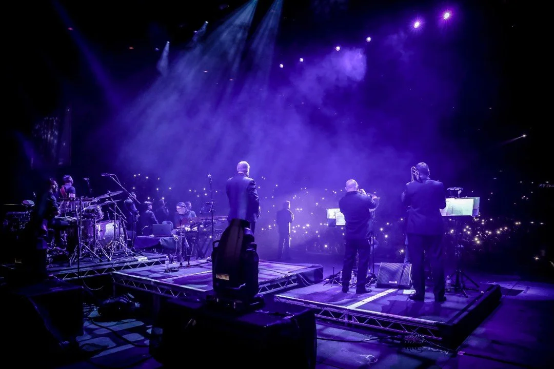 Every phone in the air, every lyric on their lips. Nights like these prove the connection is still as strong as ever. Who&rsquo;s been to a show this year?

#frankievalli #thefourseasons #musiclegend #timelessmusic #classicvoice #legendaryperformance