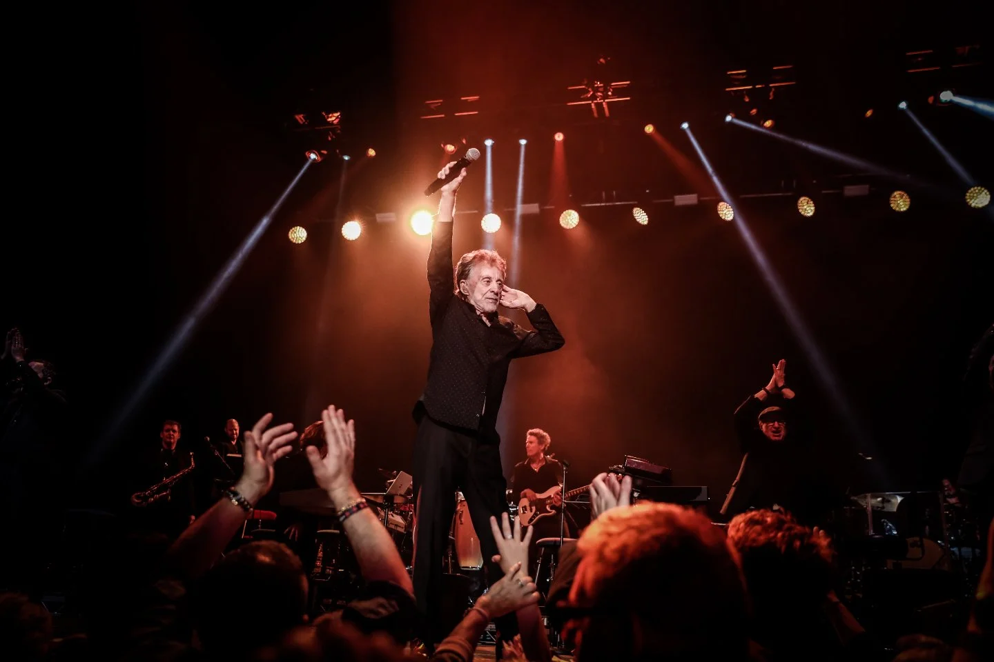 After all these years, the cheers still sound just as sweet. Frankie&rsquo;s bringing that same energy to every stage this fall. Find upcoming shows through the link in bio.

#FrankieValli #TheFourSeasons #OnTour #FrankieValliAndTheFourSeasons #Conce