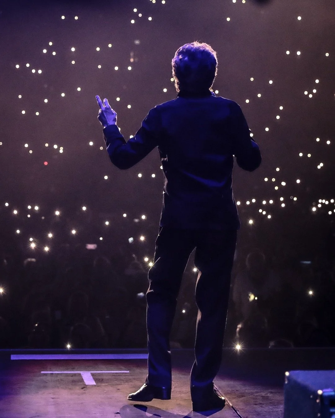 There’s nothing quite like seeing the lights come up for “Can’t Take My Eyes Off You.” Don’t miss your chance to be part of it this fall. Upcoming tour dates are in the bio.
#FrankieValli #TheFourSeasons #LiveInConcert
