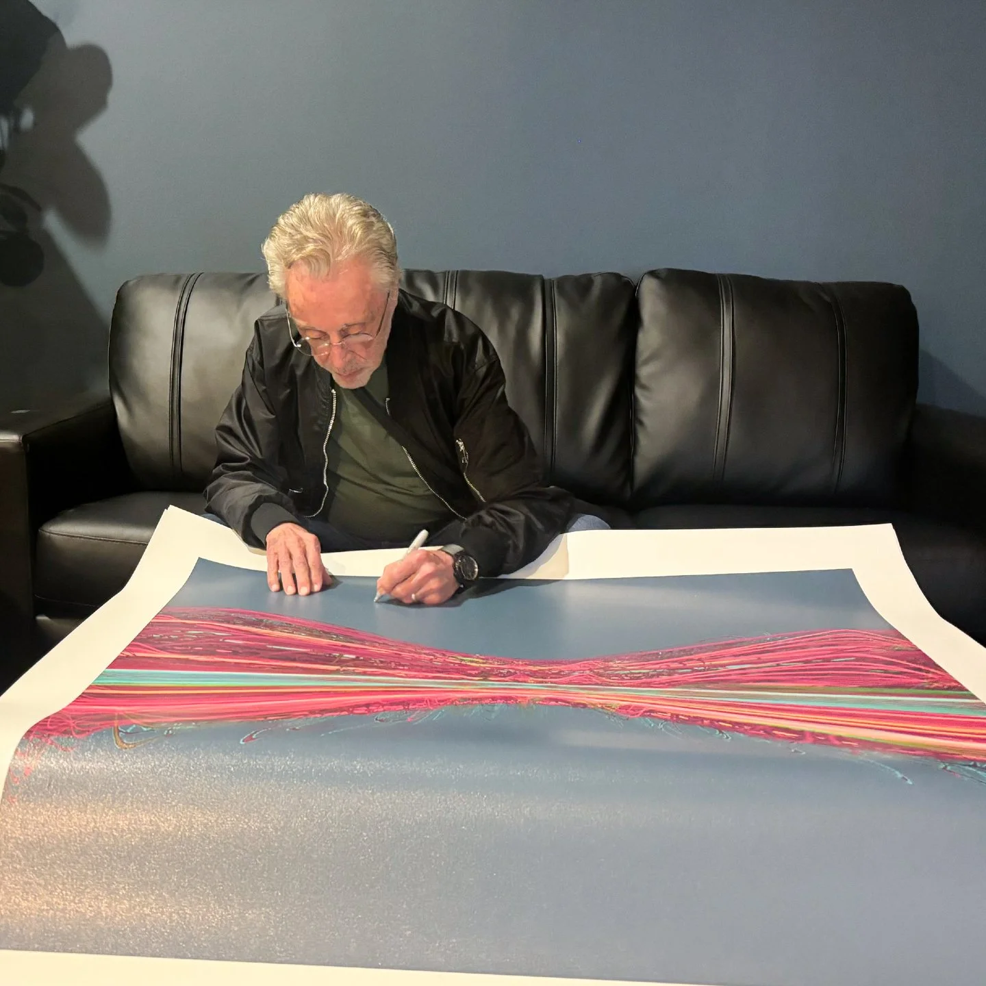 This holiday season, we're excited to re-release the last remaining signed @Soundwaves_Art prints created from the sound waves of &ldquo;Can't Take My Eyes Off You&quot;! 

These prints were hand-signed by Frankie and Soundwaves artist Tim Wakefield 
