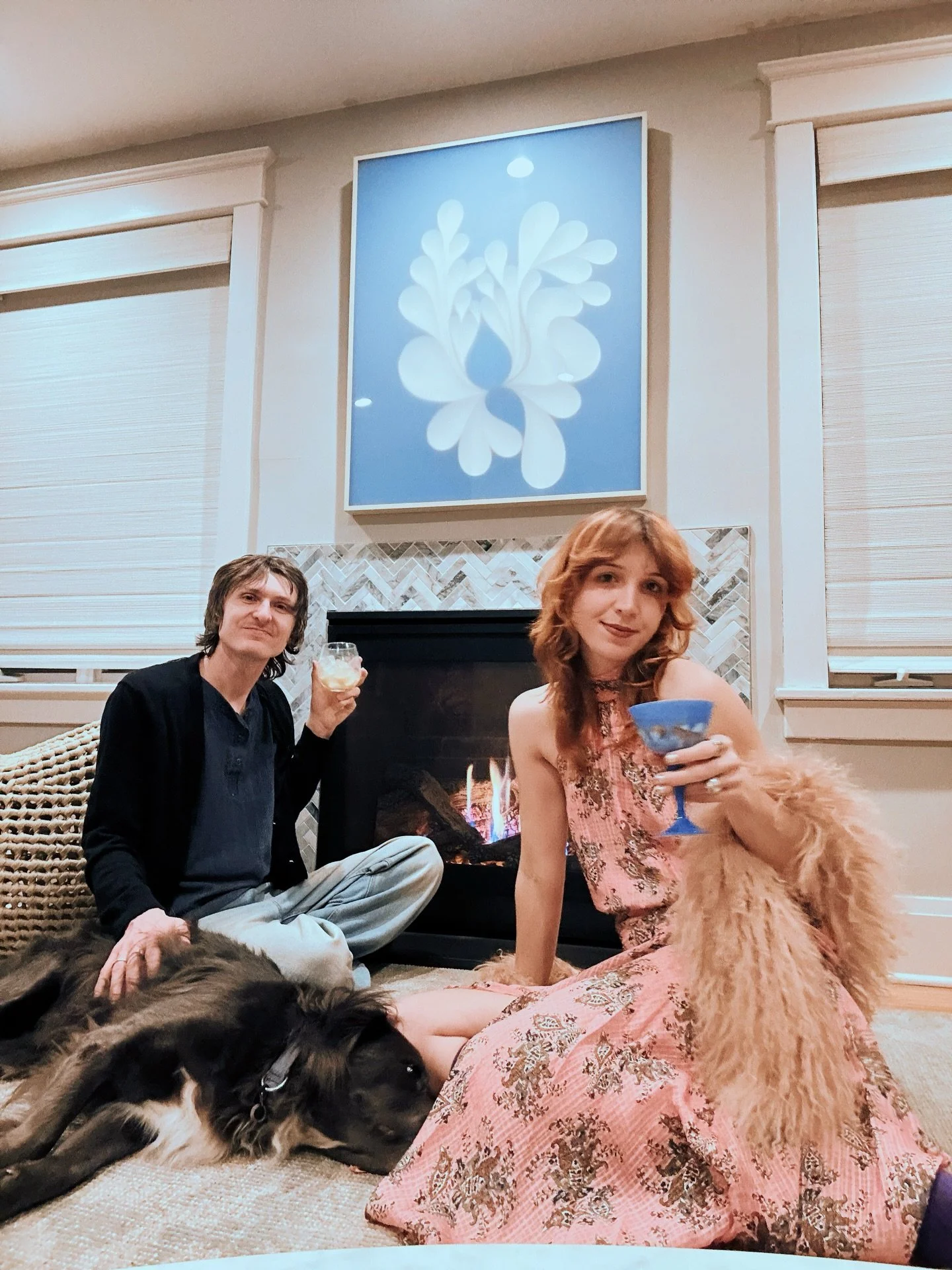 merry christmas from not our home to yours 🏠🐕