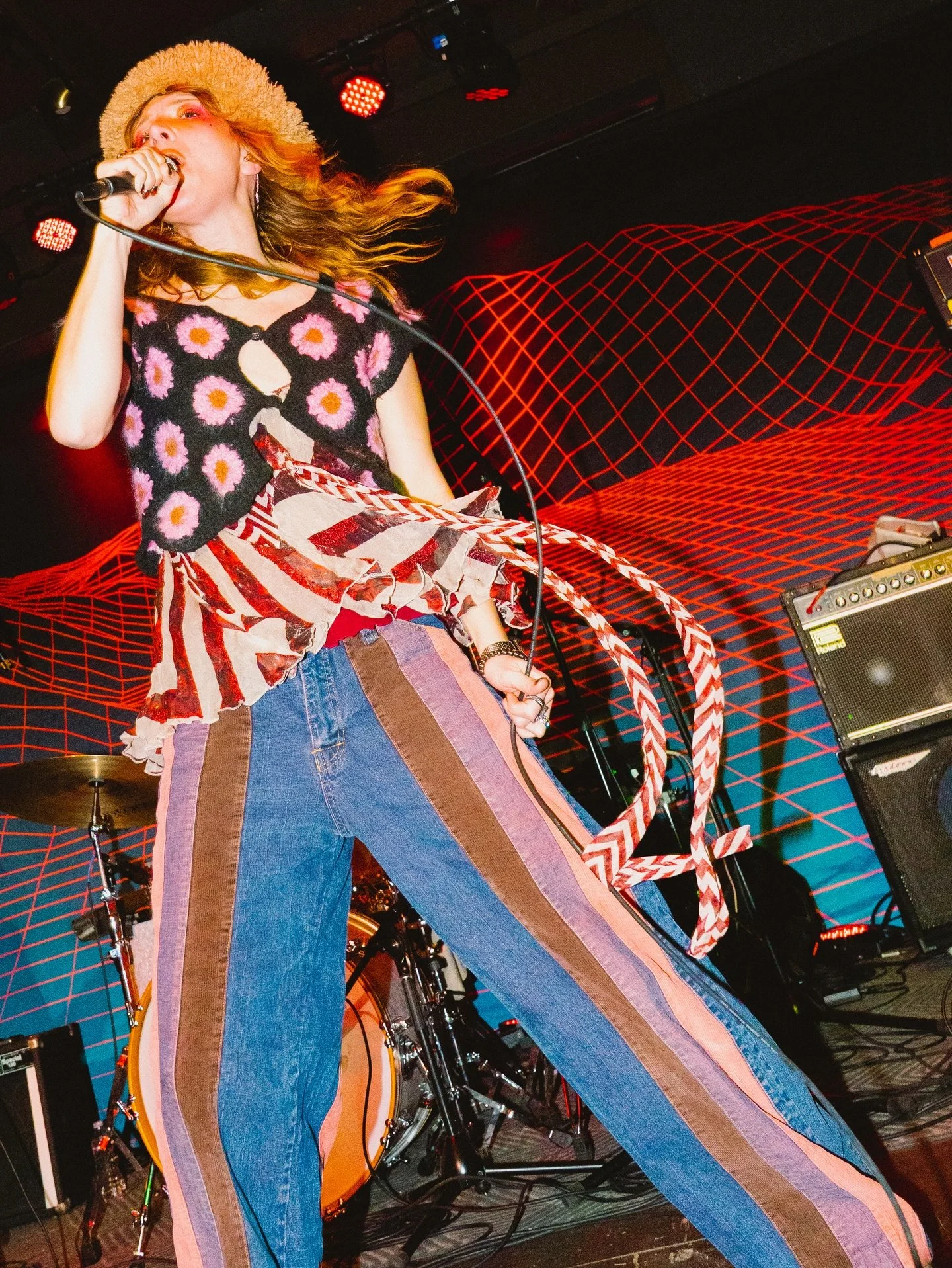 CALIFORNIA we&rsquo;re gonna romanticize the shit out of you NEXT 3 SHOWS with San Francisco sold out 🙏

4/16 TONIGHT San Diego @casbahsandiego 
4/18 LA @sidthecatauditorium 
4/19 San Francisco @kilowatt_bar_sf 

(from our first colorado springs sho