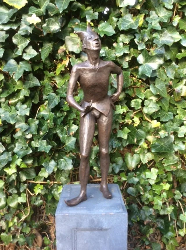 Karen Cantrell · Fool, brons, 60 × 20 × 25 cm, €4524