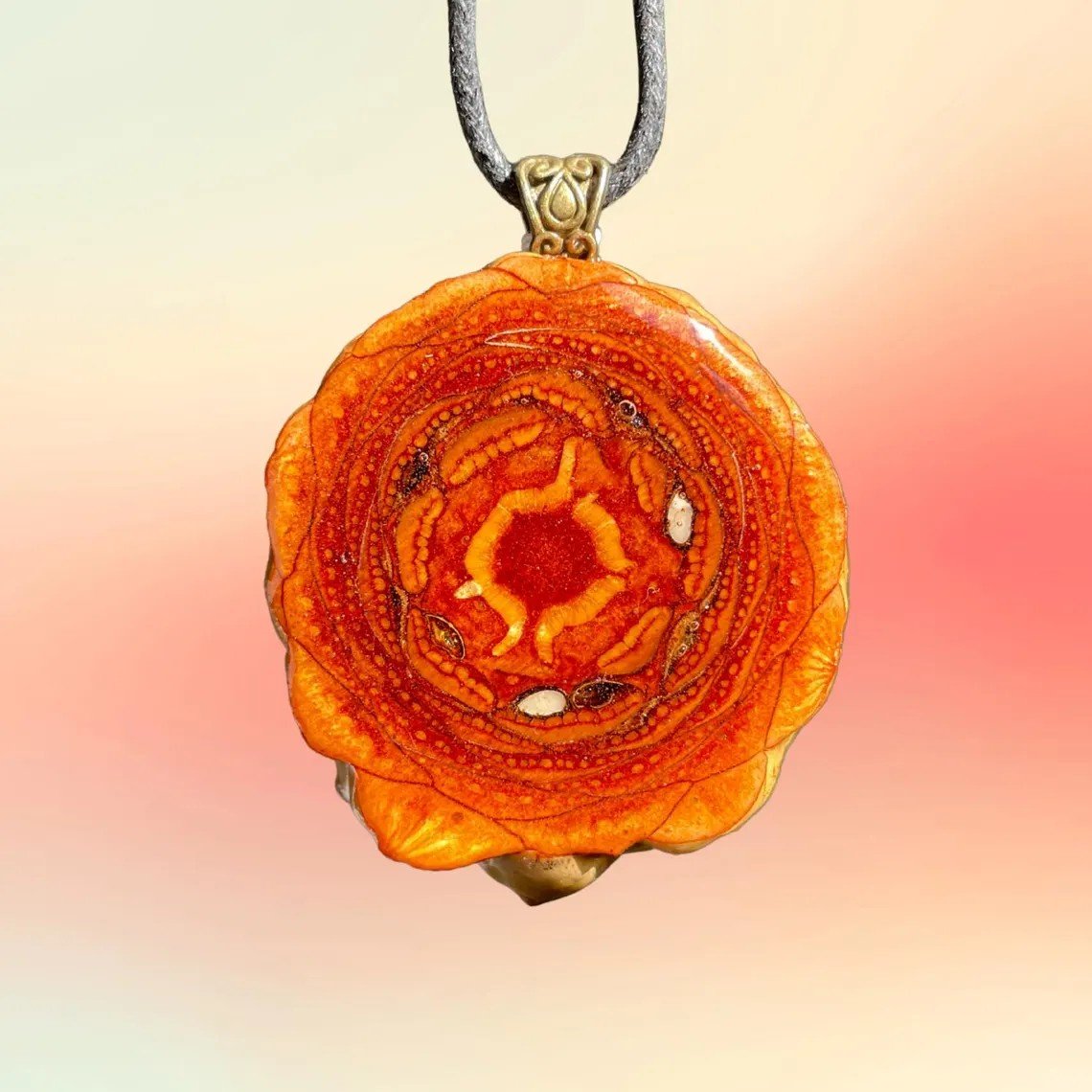 pendant2.jpeg