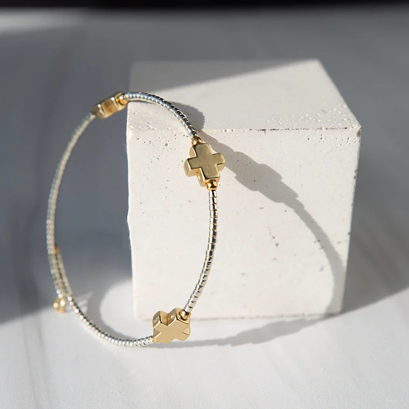 silver brac.webp