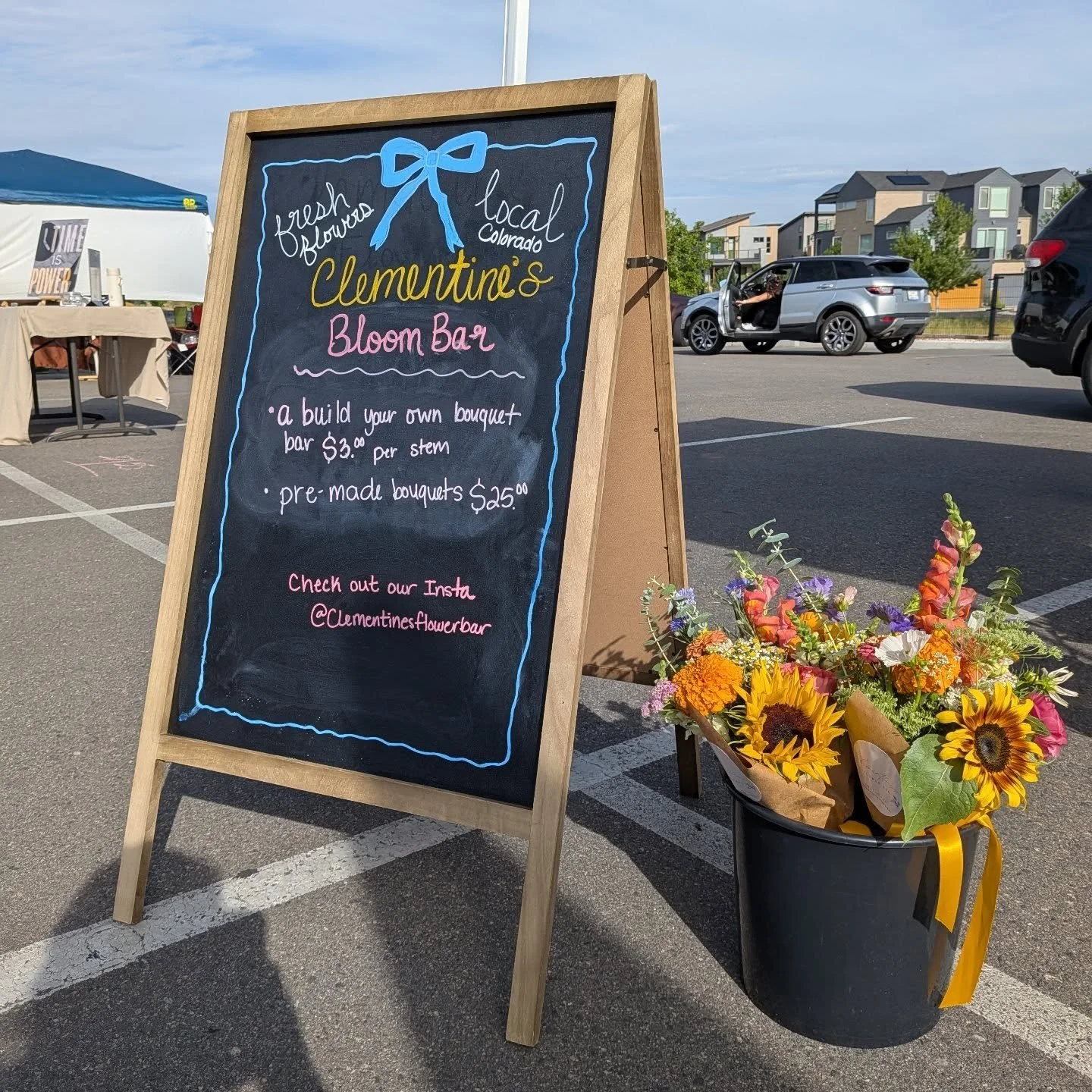 Come build yourself a bouquet this Saturday @exchange_blvd1 Clark's market from 9-1pm!
@exchange_blvd1