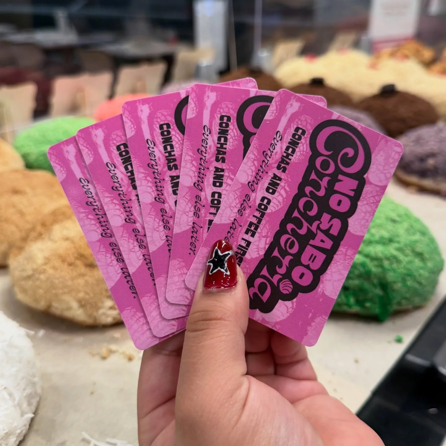 The easiest gift? A gift card. 
The best gift? One from us 💝

#nosaboconcheria #drunkentortilla #holidaygifting #giftideas #stockingstuffers