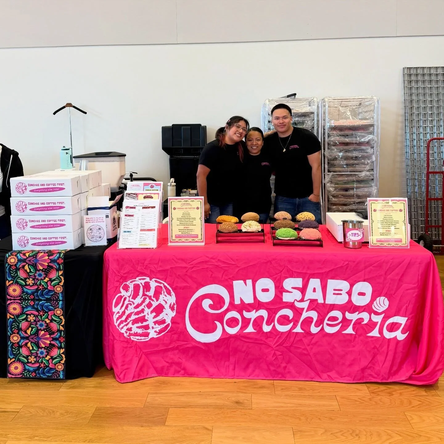 Come see us at the @artnersnonprofit Day of La Concha! 🩷 We&rsquo;re here until 4 pm, rain or shine.

#nosaboconcheria #dayoflaconcha #dayoflaconcha2026 #elkgrovesweetfest #conchas
