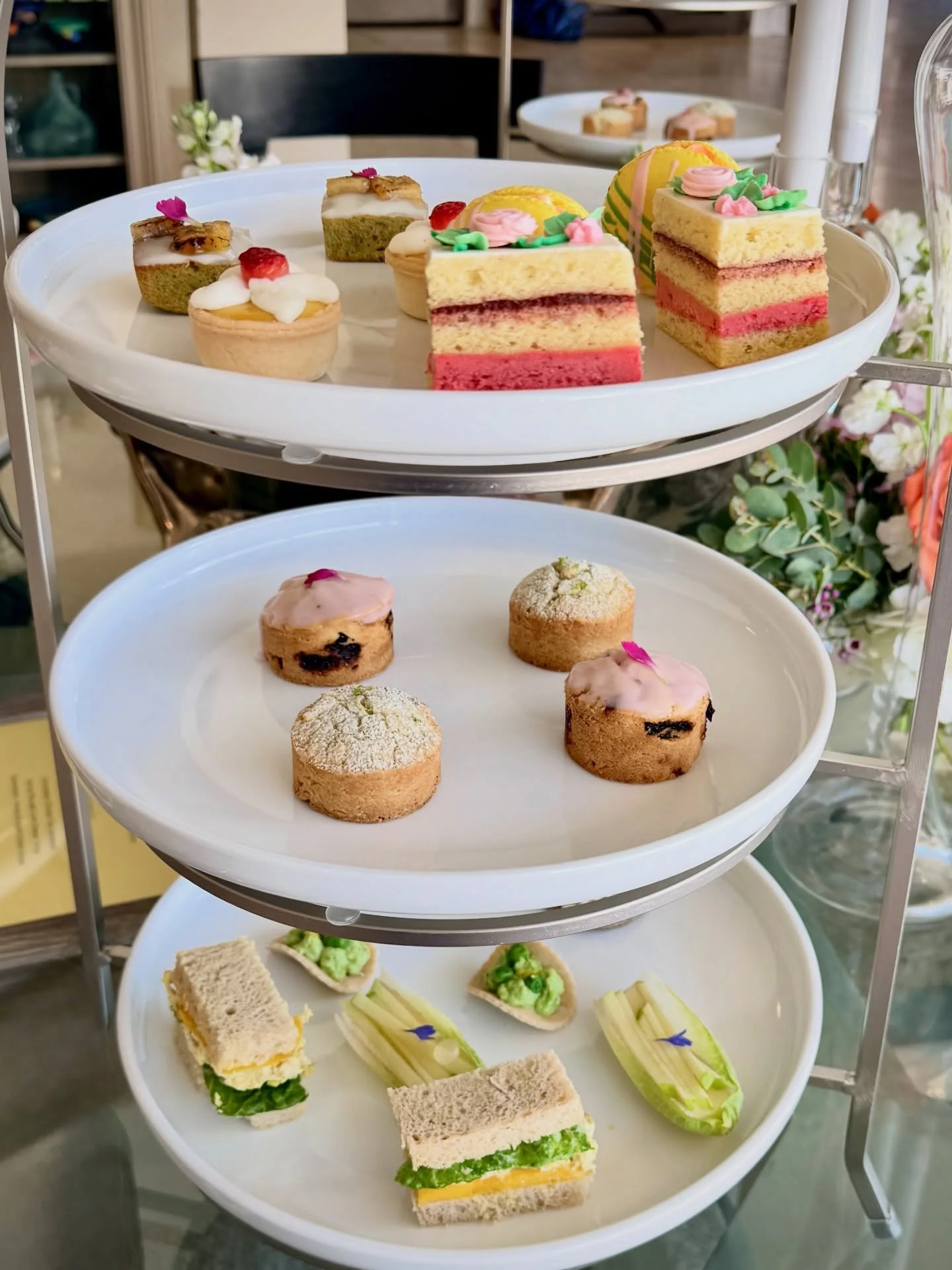 A recent Afternoon Tea in Paradise Valley.

&ldquo;One of the pleasures of hosting this way&mdash;there&rsquo;s no rush.&rdquo;

A more considered way to gather, at home.
Now on the journal. Link in bio.

#TheIdealPastry #ParadiseValleyAZ #Scottsdale