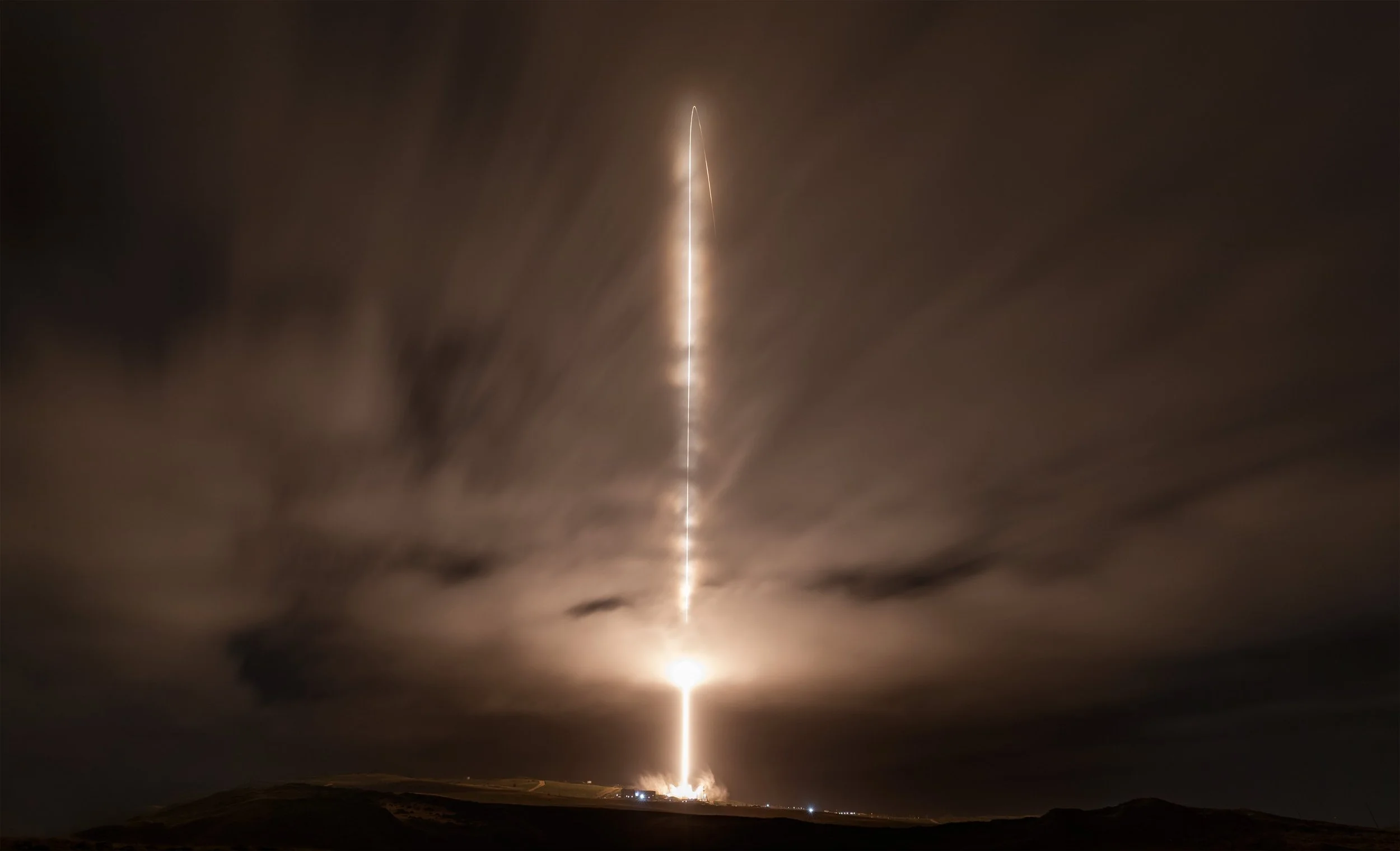 SpaceX Image of Launch | Streak Shot