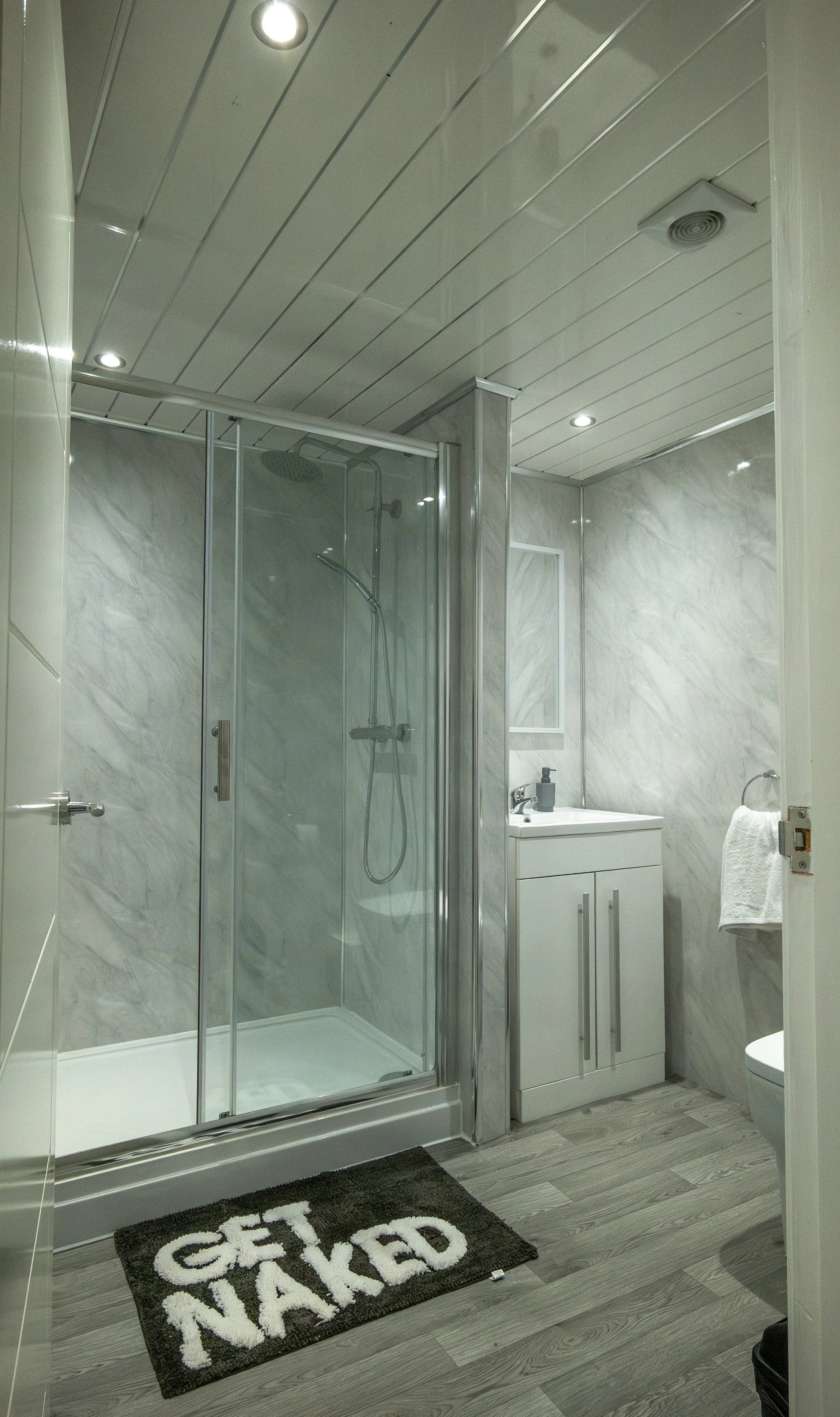 Real Estate Photography. Air B&B Ready.