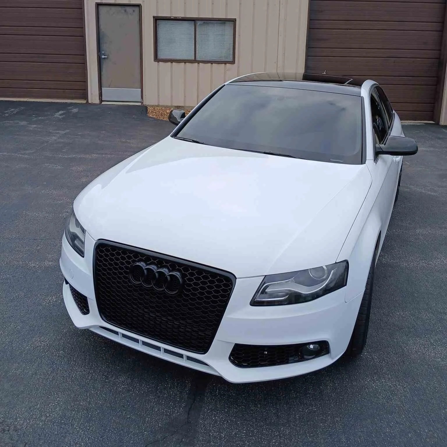 black-out trim and chrome delete service