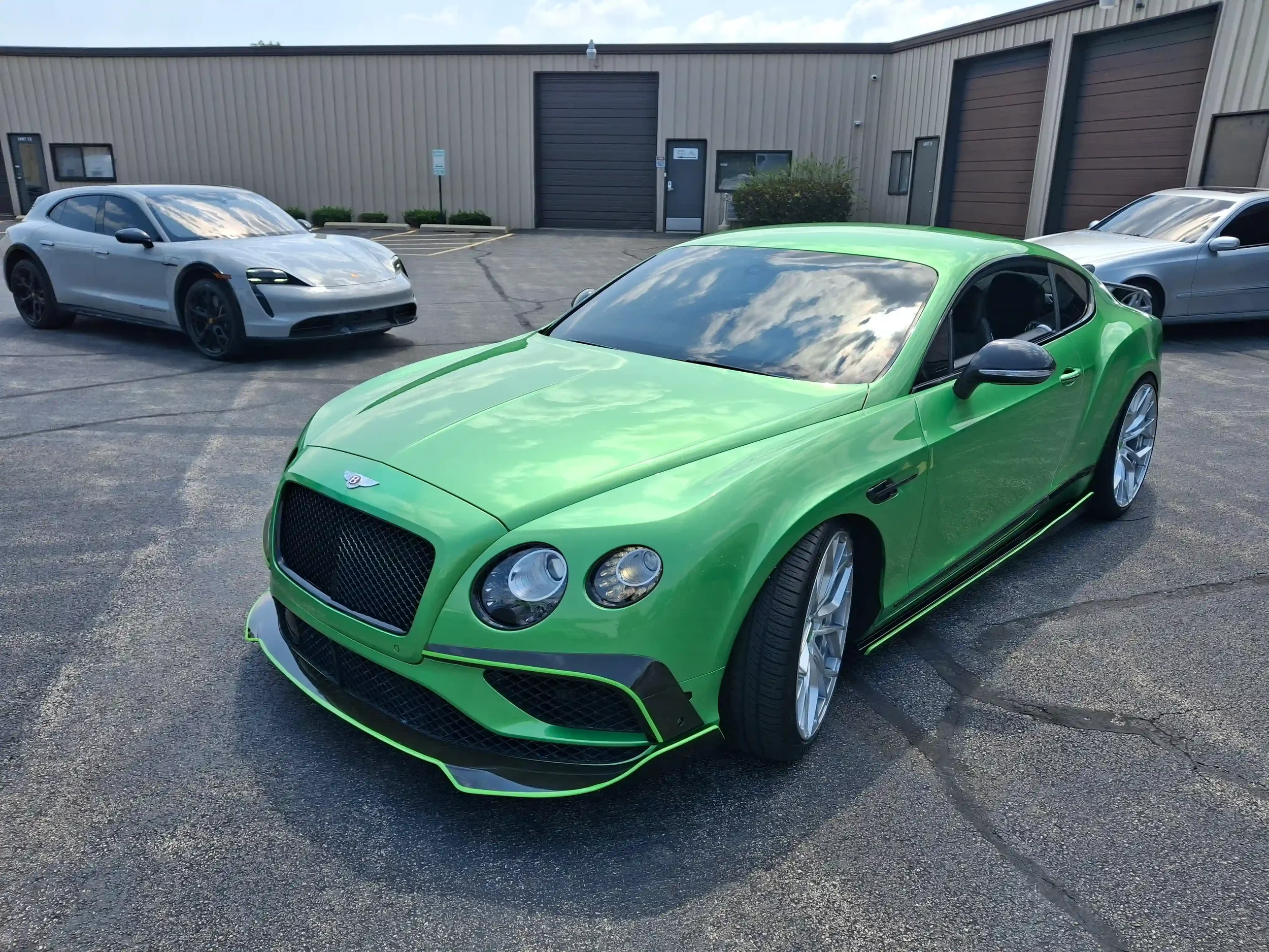 This Bentley Continental received a premium transformation at Auto Style PPF. The glossy finish enhances the car’s luxurious curves while protecting the original paint