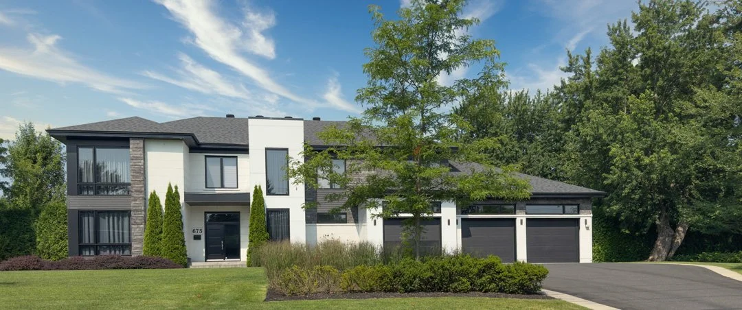 Maison-unifamiliale-avec-garage-triple.jpg