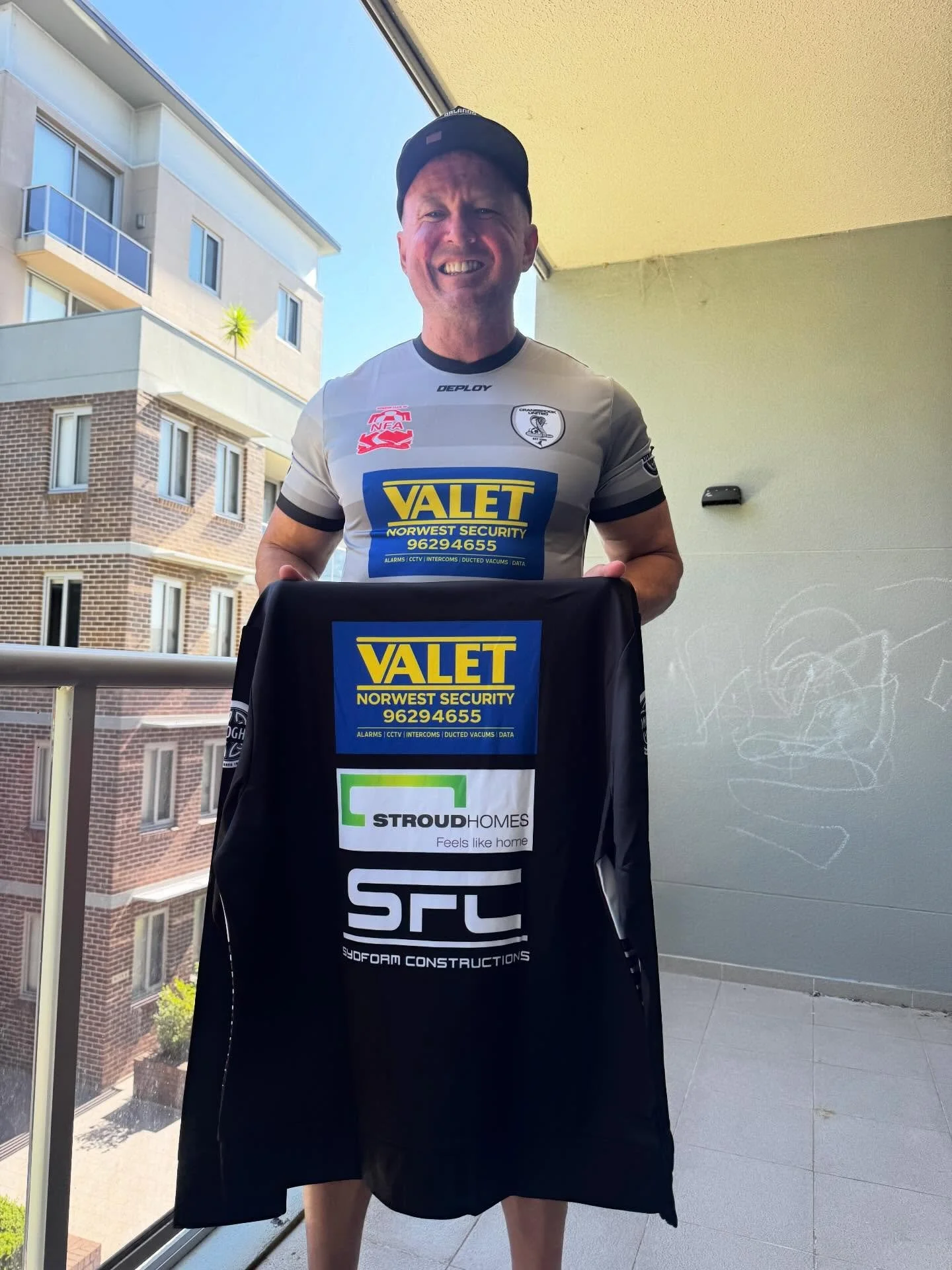 Damo&rsquo;s Comeback&hellip; but in goals this time 😂⚽️

At 39 years young, Damien is making his return to the pitch&hellip; but let&rsquo;s be honest &mdash; the running days are well and truly over 😅

So what&rsquo;s the move?
Straight into goal