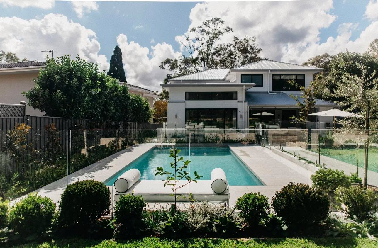 Open sightlines, more natural light and a backyard that feels like a private resort. Our frameless glass pool fence keeps the family safe while showcasing the pool and landscaping, not the barrier. 

Installed in collaboration with Smart Choice Lands