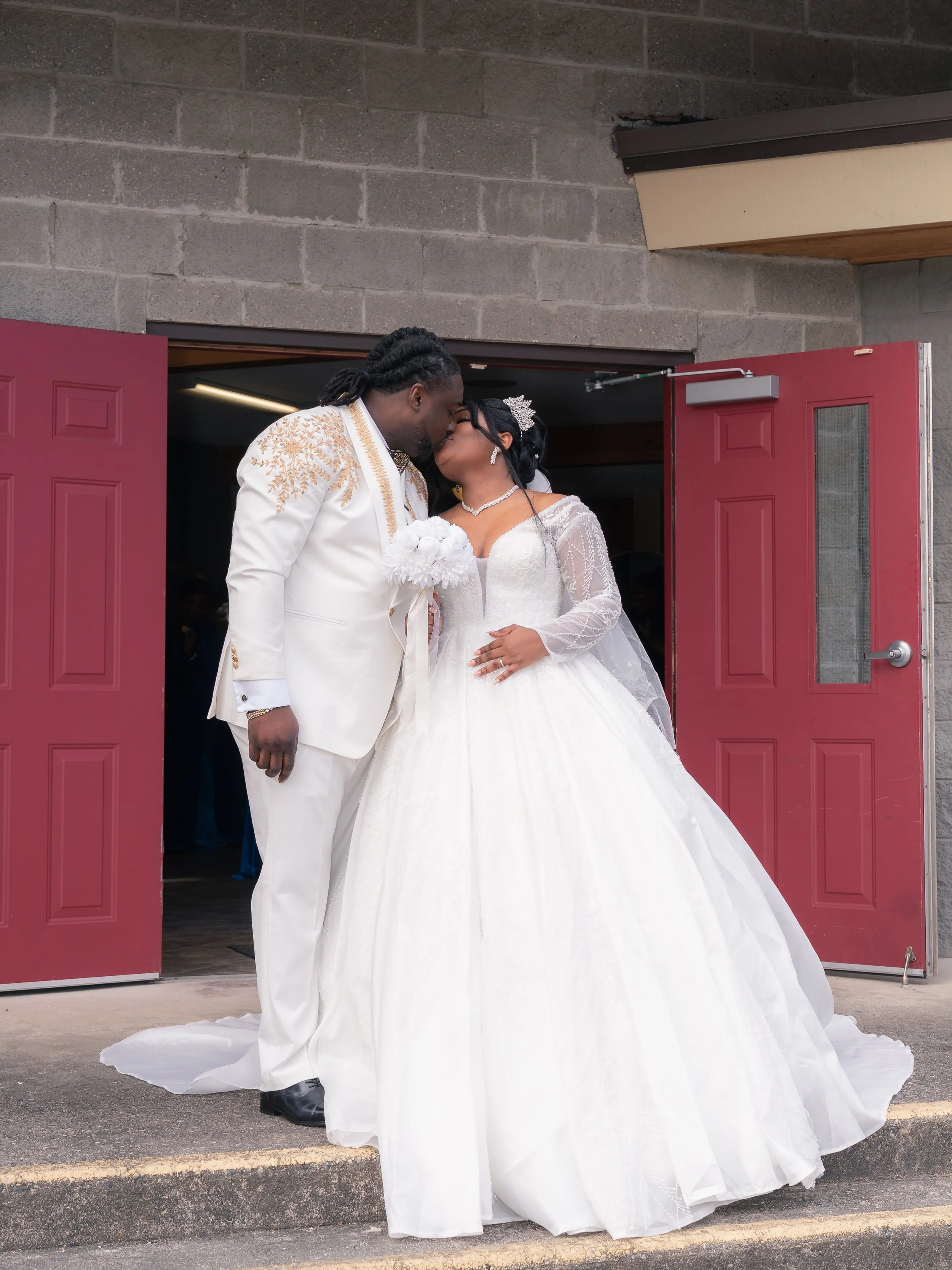 benedicte&isaac_church_pic18.jpg