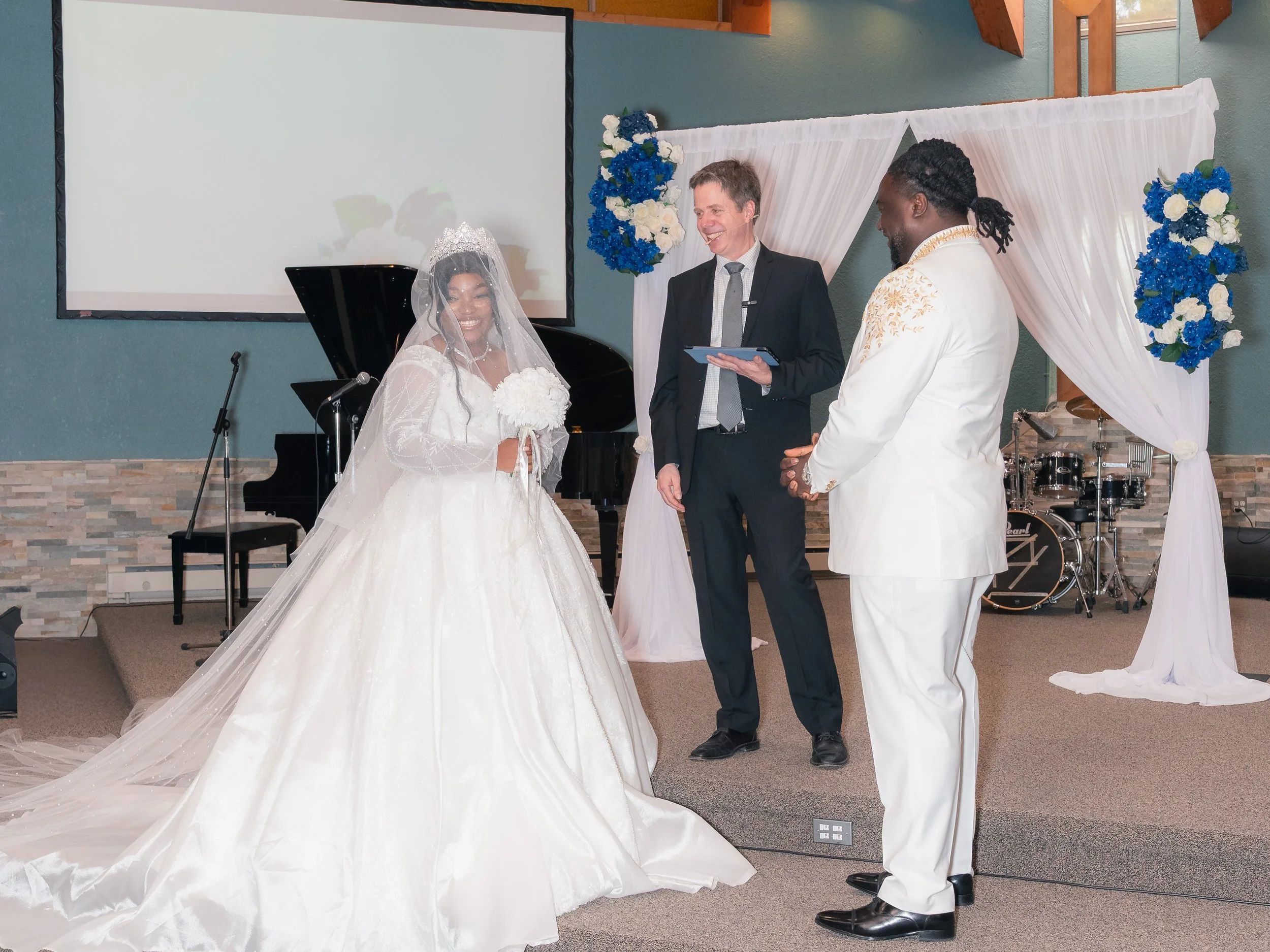 benedicte&isaac_church_full_pic8.jpg