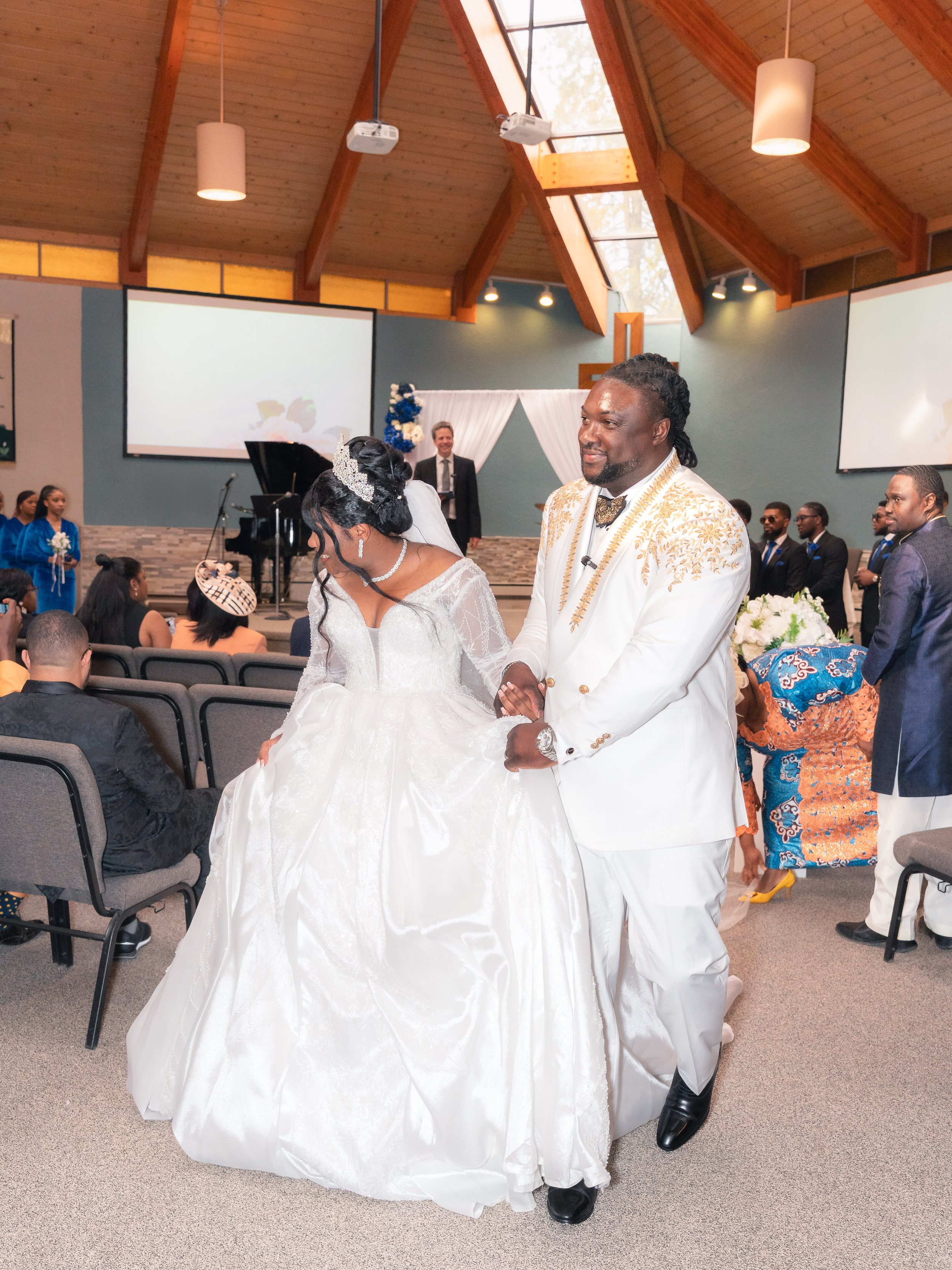 benedicte&isaac_church_pic17.jpg
