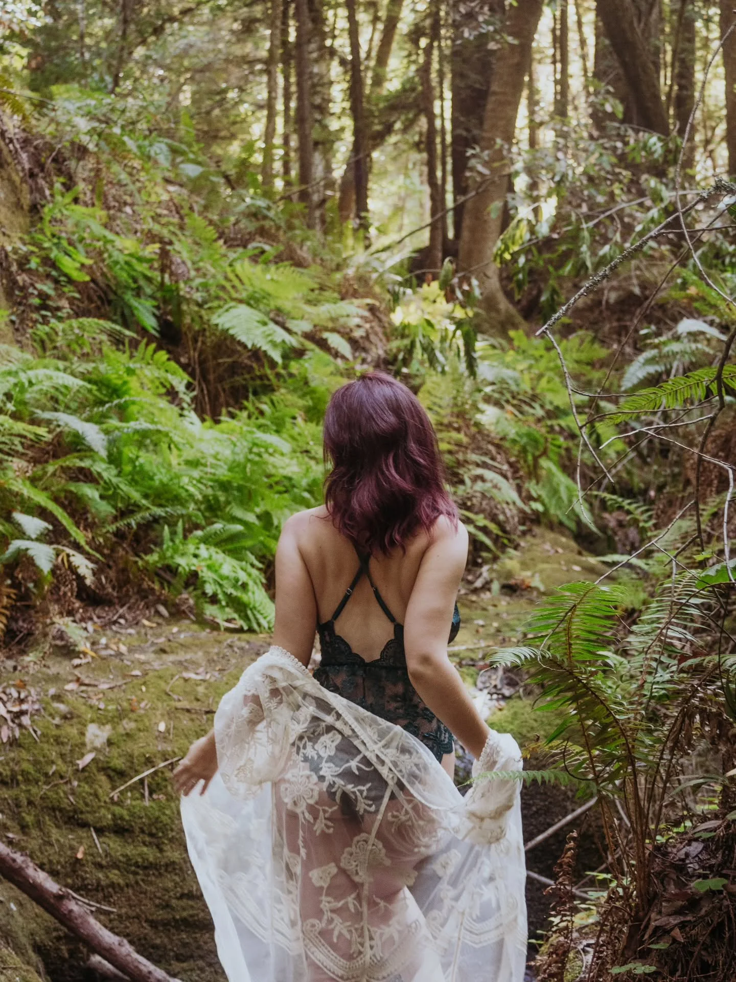Today is the dark moon...

And as the Dark Moon Priestess, I've got something to say about that.

The dark moon is the last gasp of the lunar cycle. There are two main definitions of the dark moon:

🌘 The 2.5 days when the moon is in the zodiac sign