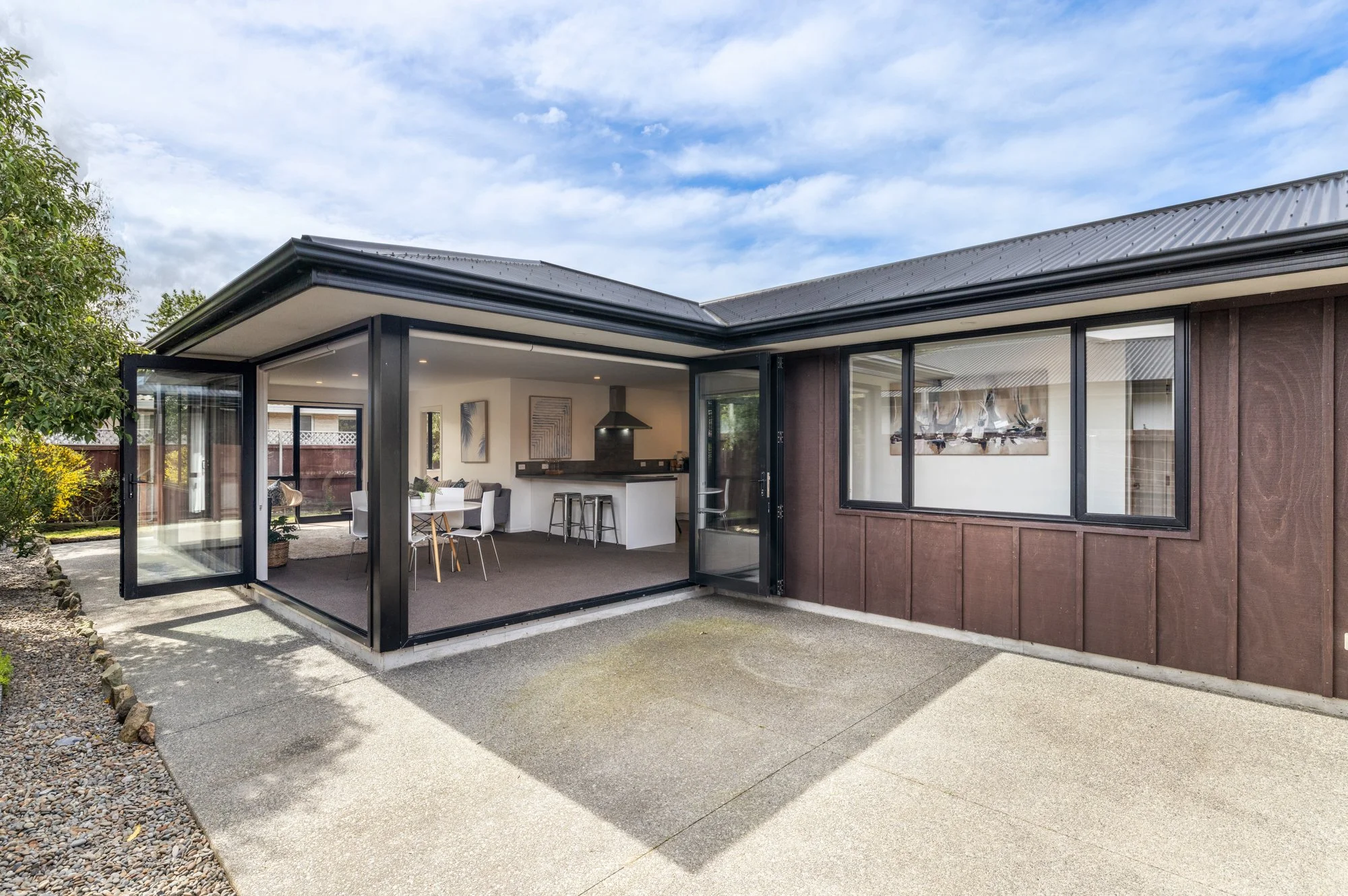 Shane Langman Hackthorne - 75B Vivian Street Burwood-33.jpg
