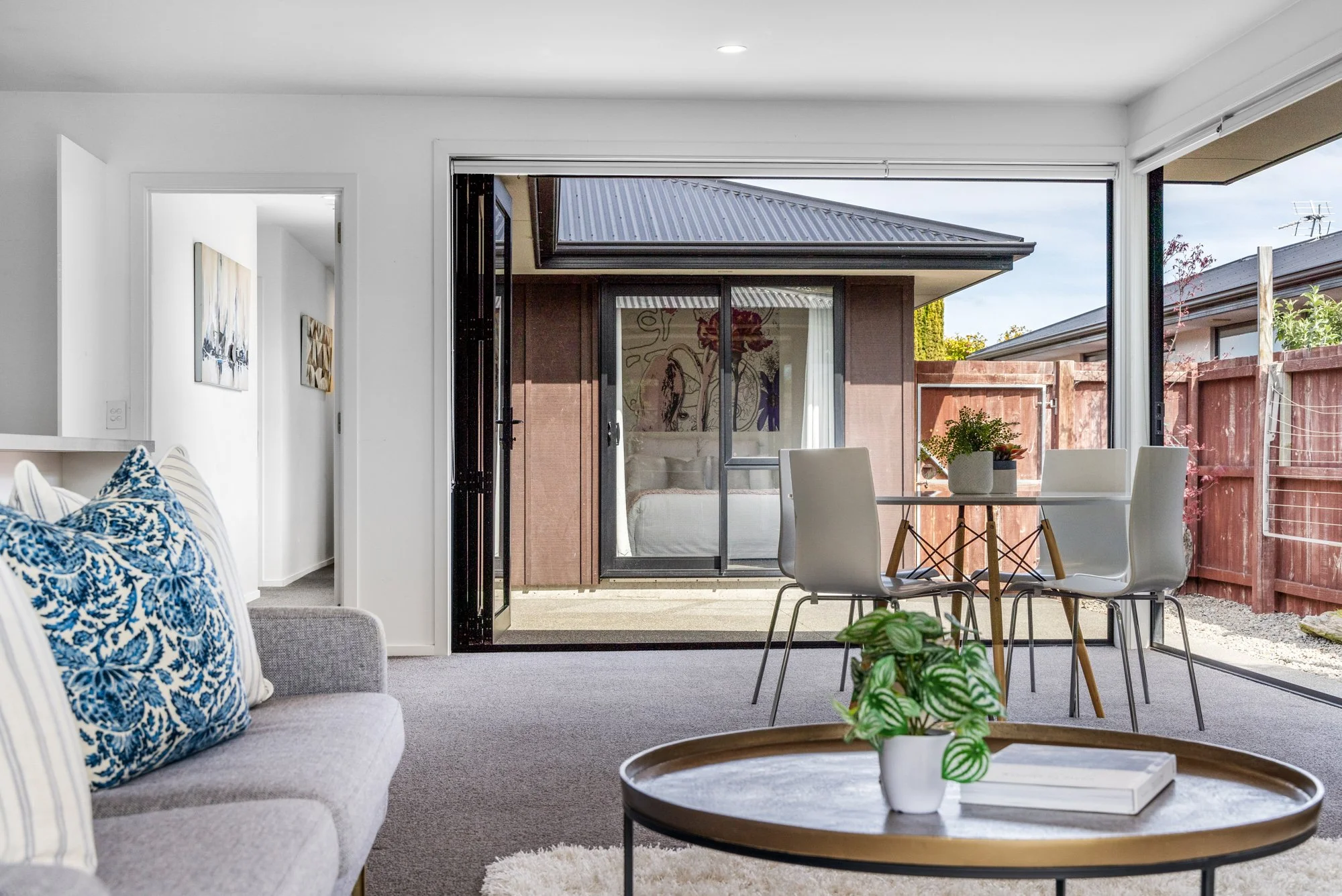 Shane Langman Hackthorne - 75B Vivian Street Burwood-01.jpg