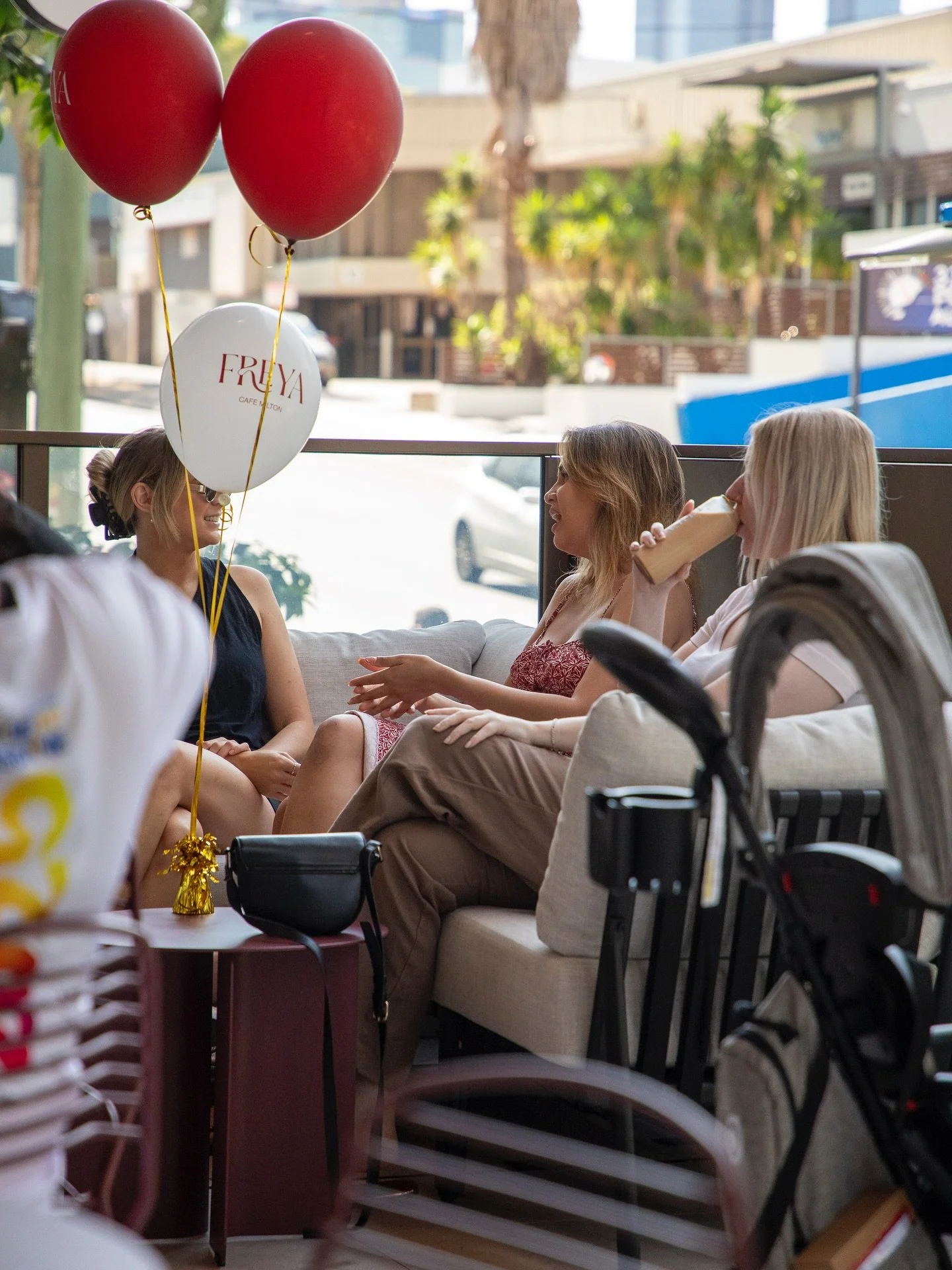 Sunday Sounds back again tomorrow from 9am to 12pm.
Join us tomorrow and enjoy live music by some amazing local artists 🎶

#freyacafemilton #freyacafe #milton #brisbane #brisbanecafe #livemusic #weekend #sundays