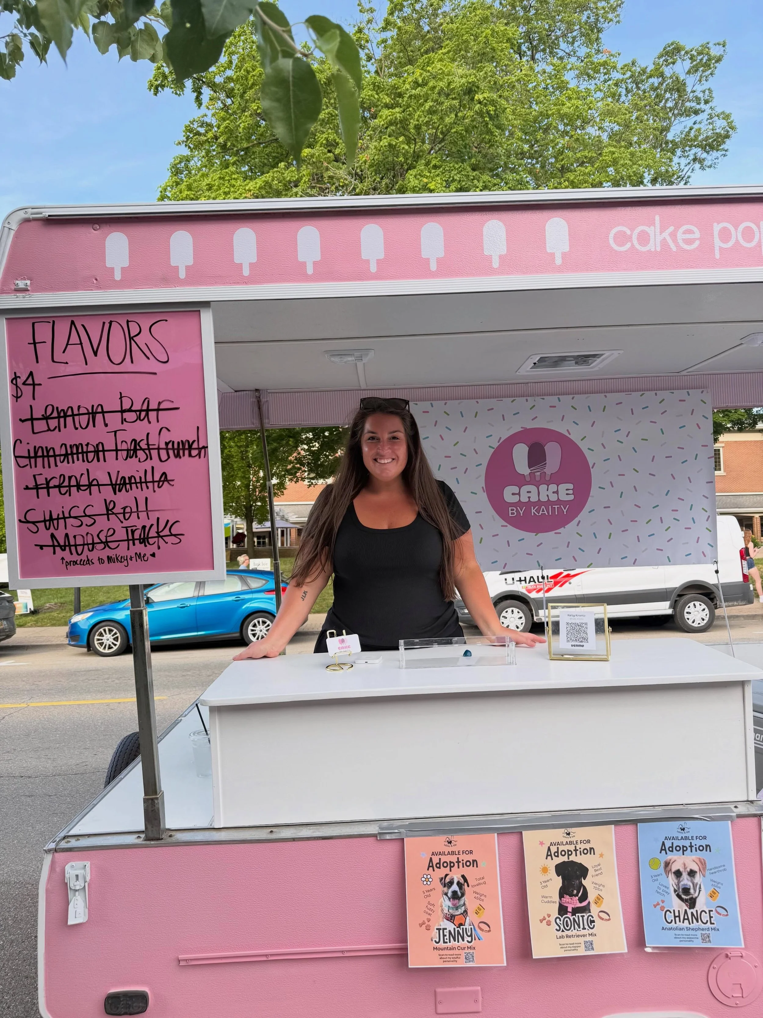 Thank you friends🎉 We will see you in TWO WEEKS! and thank you sooo much for helping us meet our goal to help @mikeyandme_chelseami ❤️❤️🐶🐶
.
.
#baker #cake #cakepops #cakesicles