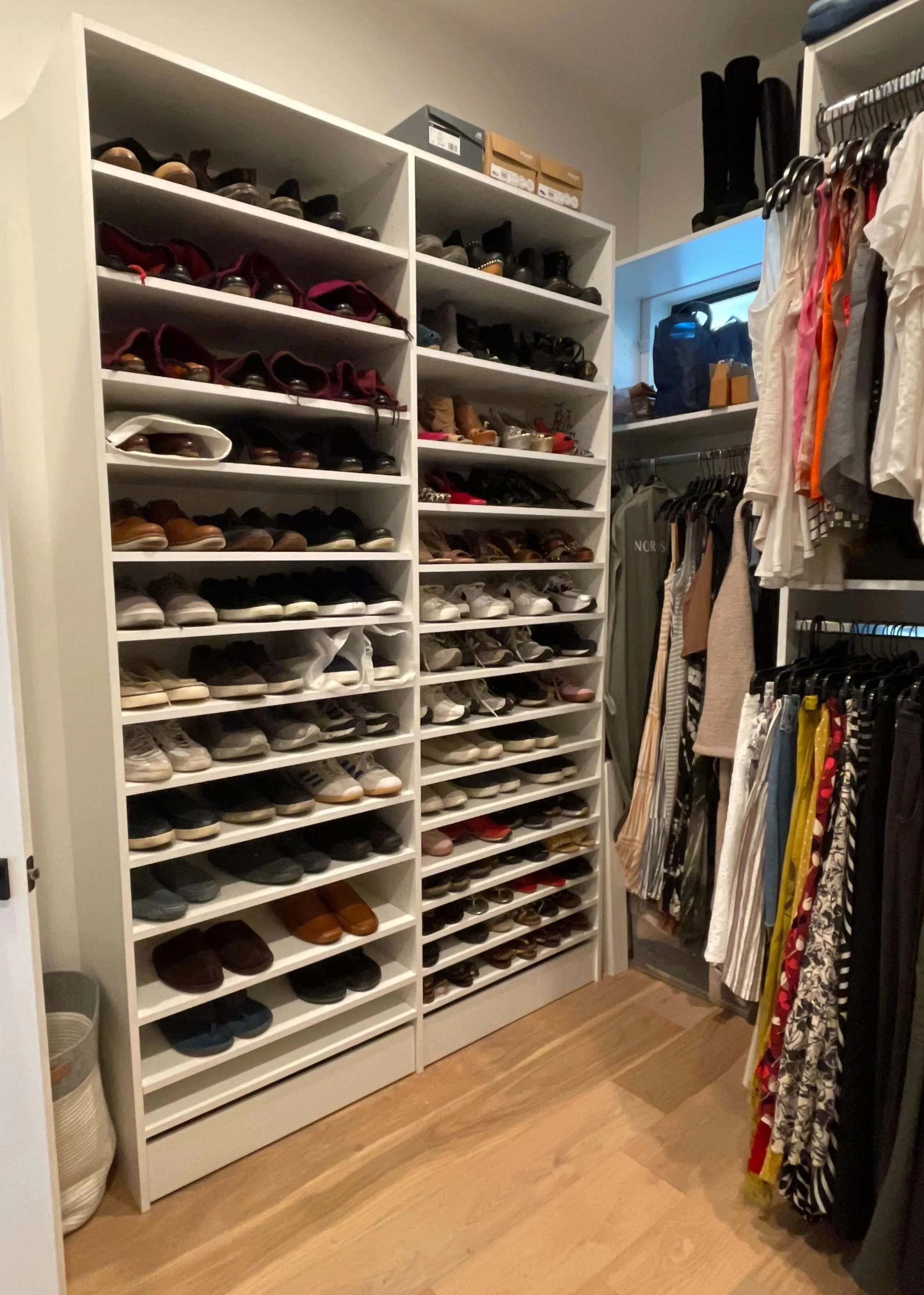 PARADISE VALLEY CUSTOM CLOSET