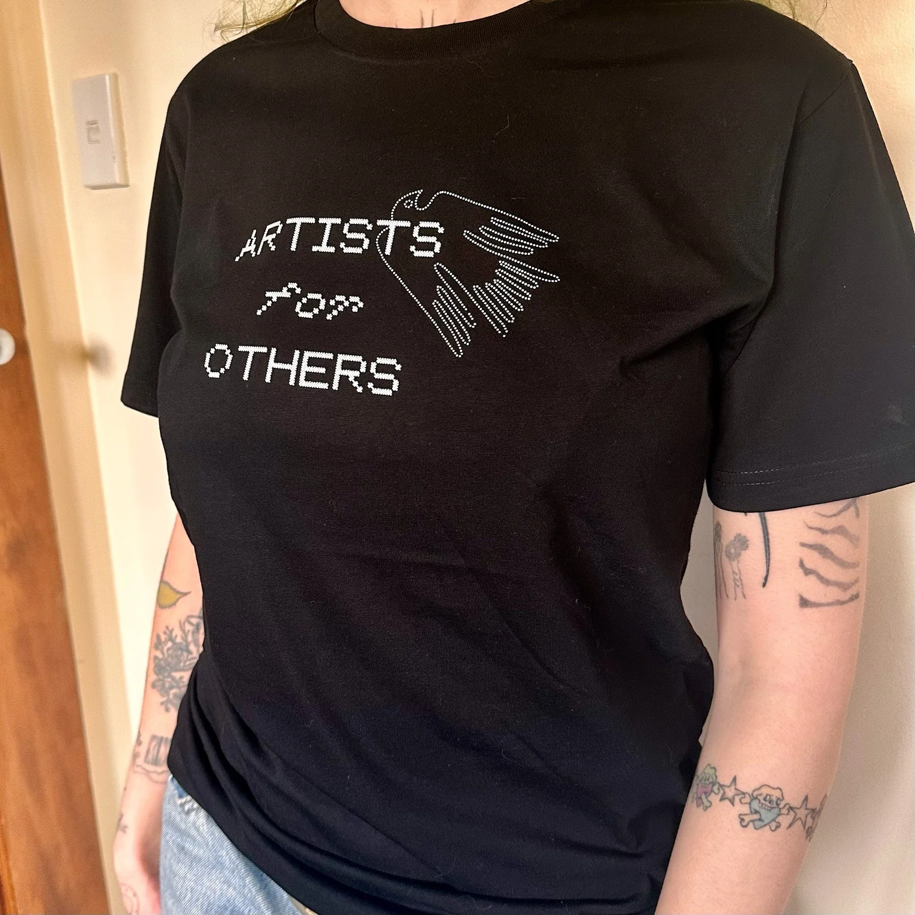 Artists for Others Tee - black