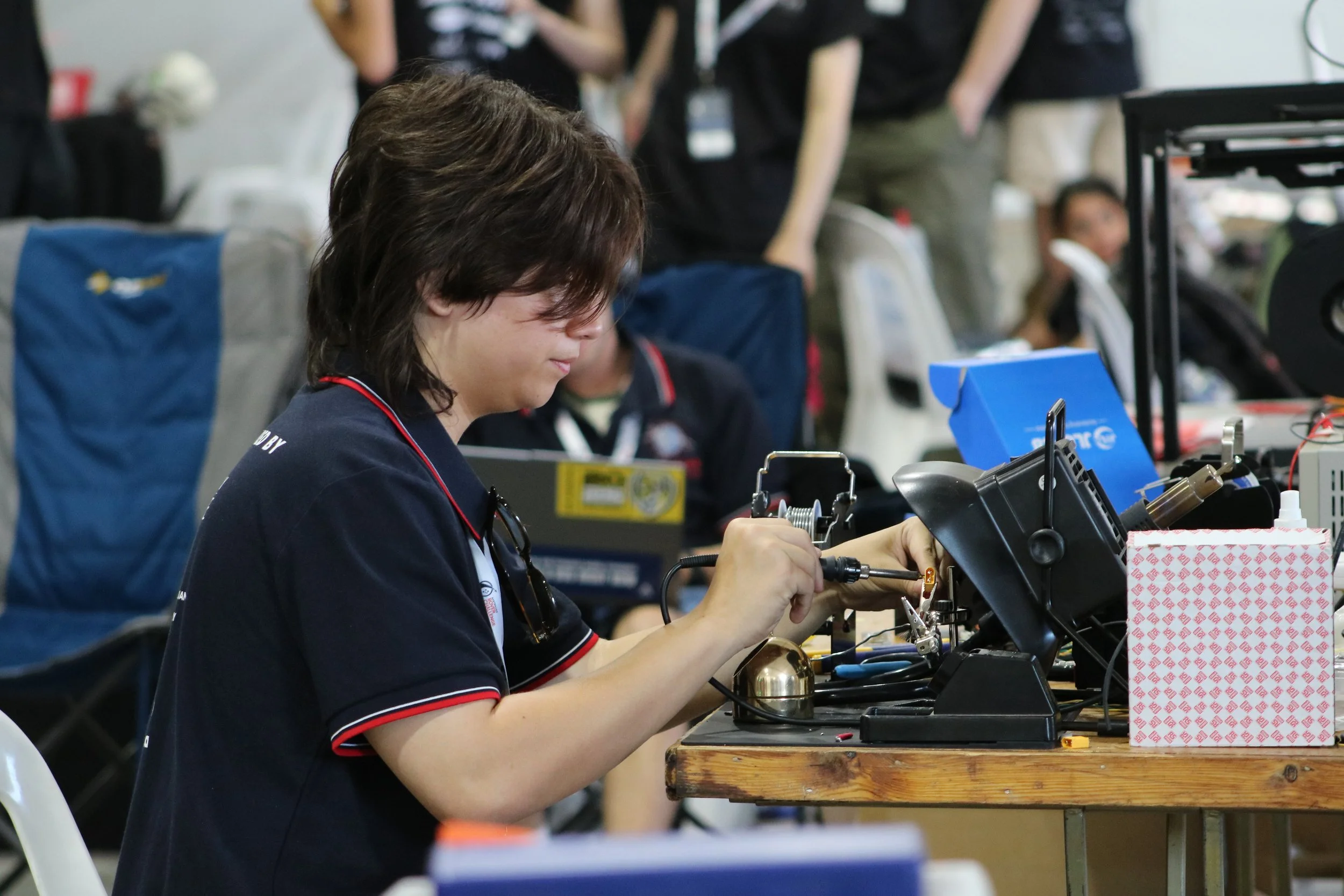 adelaide-rover-team-soldering-australian-rover-challenge-2025.JPG