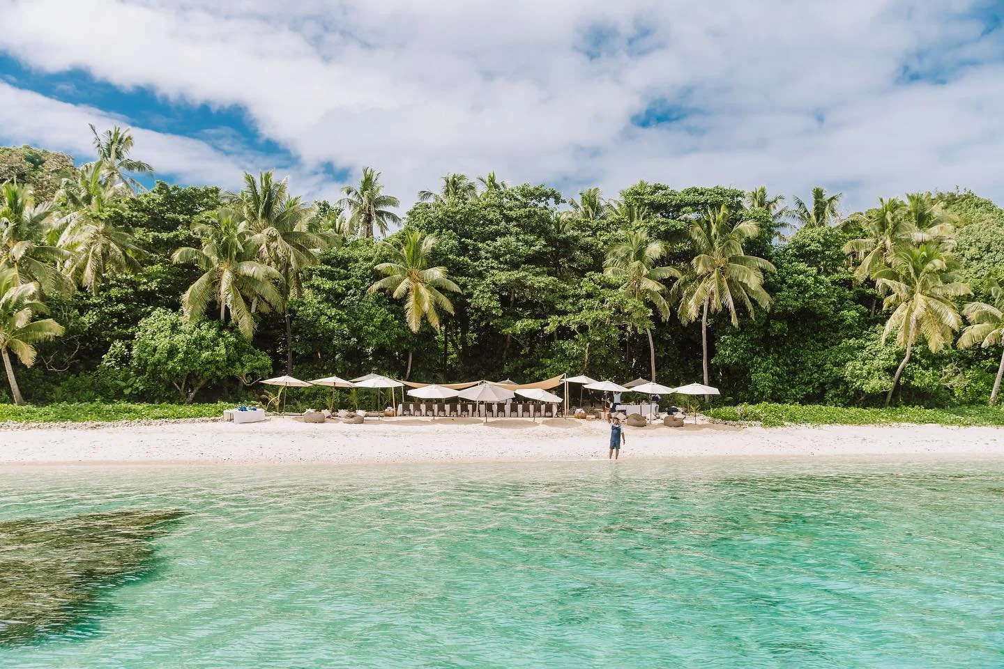 Taking beach picnic to a whole new level 🌴

Alfresco dining with a specially curated menu &amp; the friendliest staff on neighbouring Namara Island