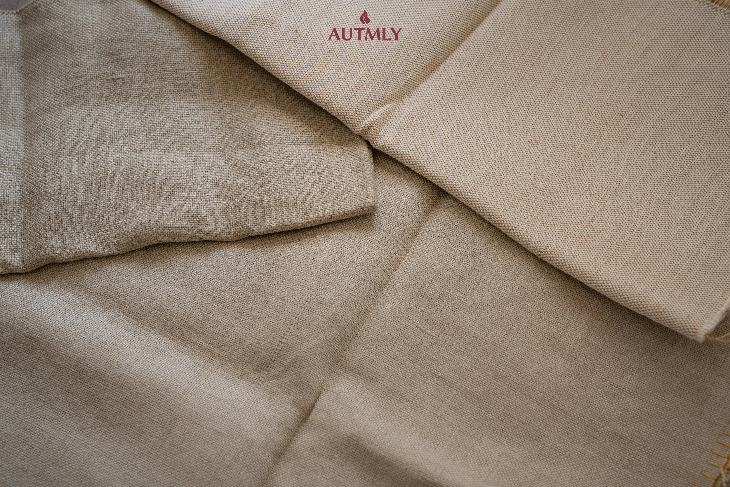 Fabric Comparison for Beginners: Aida vs. Linen vs. Evenweave
