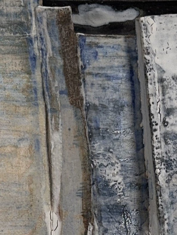 Winter Landscape by Cristina Lorenzet, close-up of ceramic sculpture decorated with white porcelain slip and blue oxide.