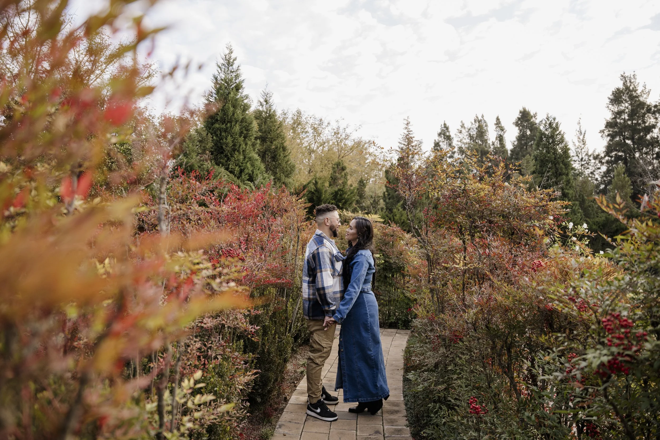 Alicia&Cameron_EngagementSession-40.jpg