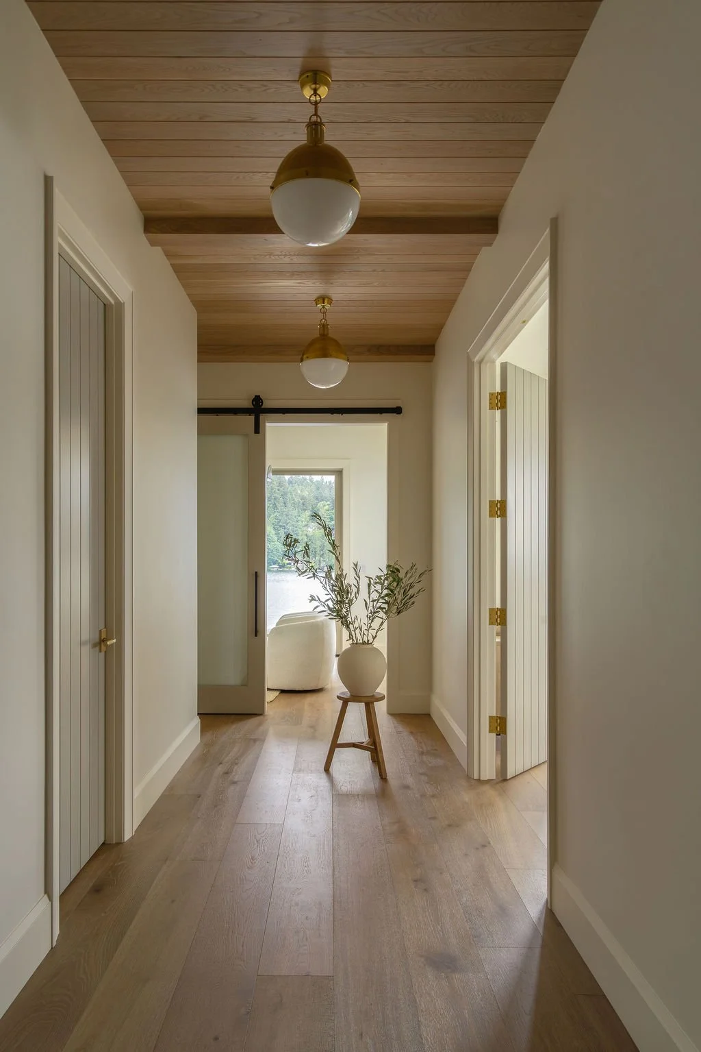 lake-oswego-lakeview-home-hallway-oak-ceiling.jpg