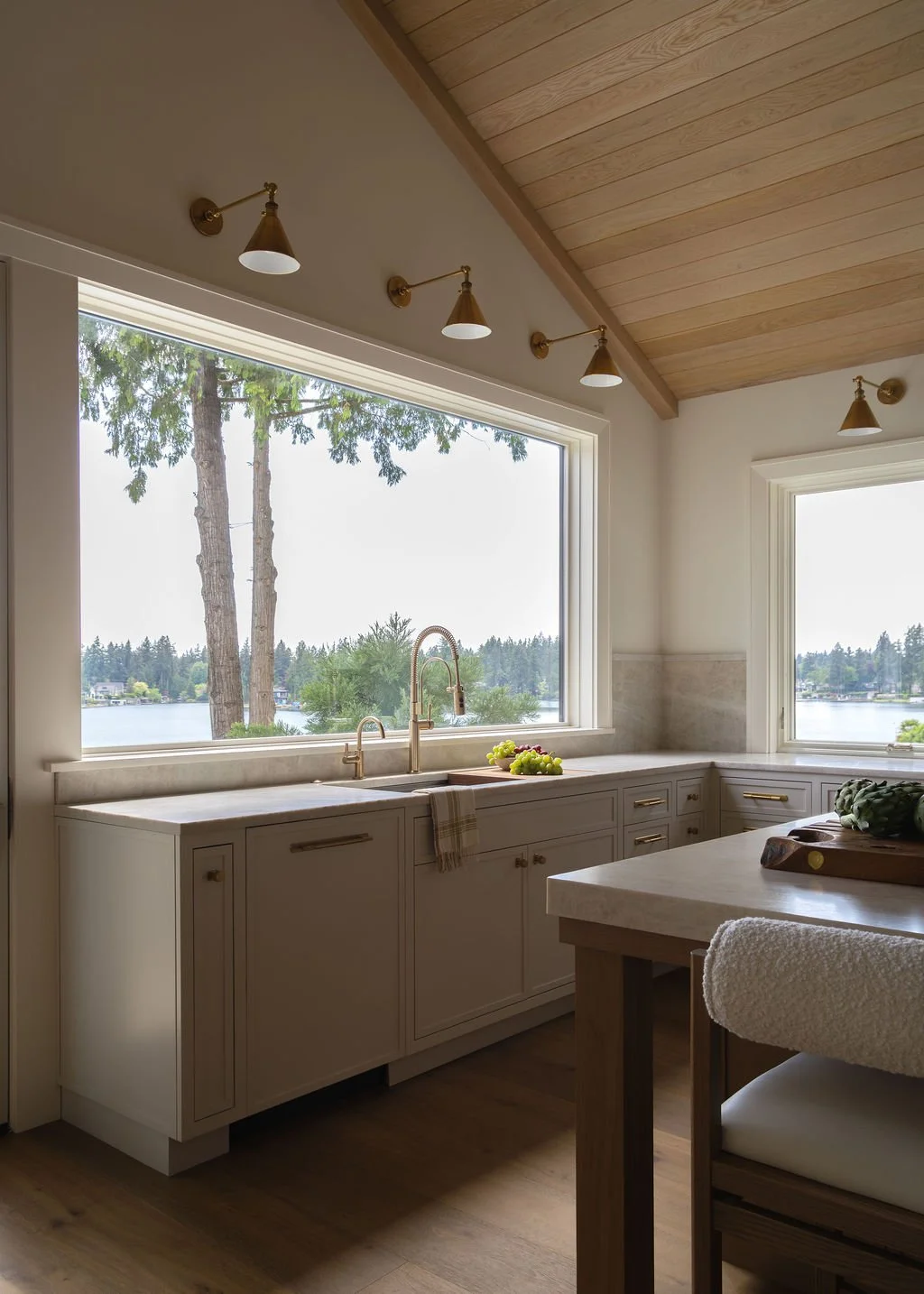 lake-oswego-lakeview-home-kitchen-prep-sink.jpg