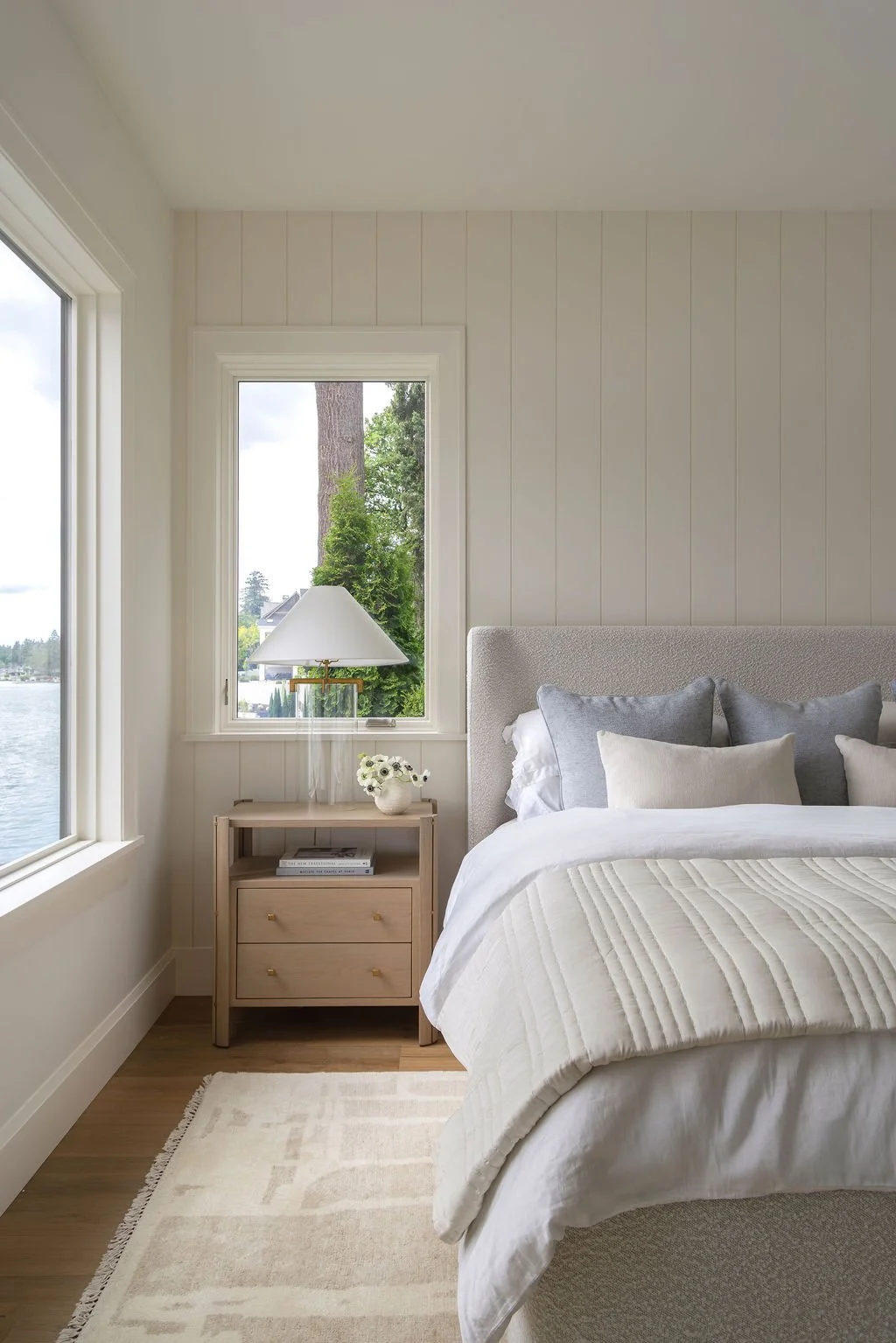 lake-oswego-lakeview-home-primary-bedroom-shiplap.jpg
