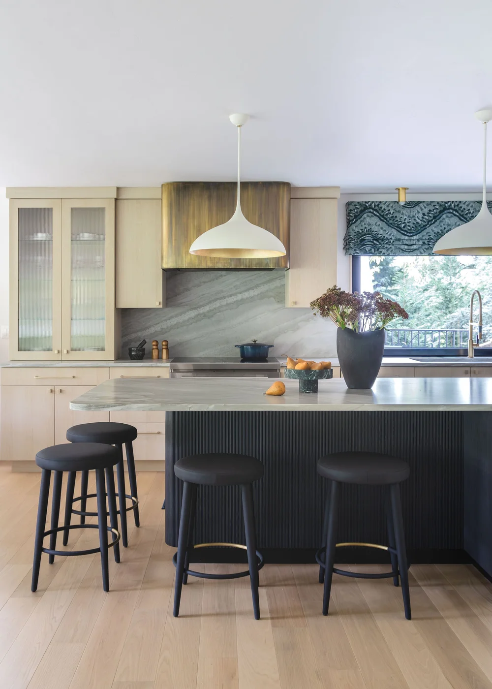 Mountain Park Remodel | Lake Oswego Interior Design by Charla Ray ...