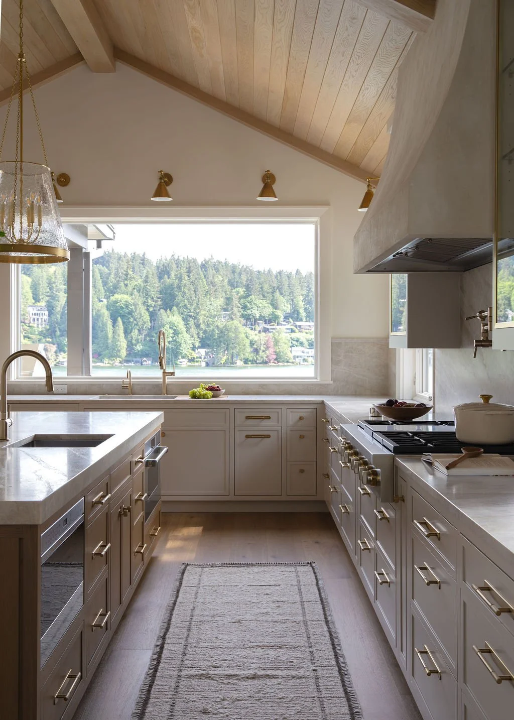 lake-oswego-lakeview-home-kitchen-brass-hardware.jpg