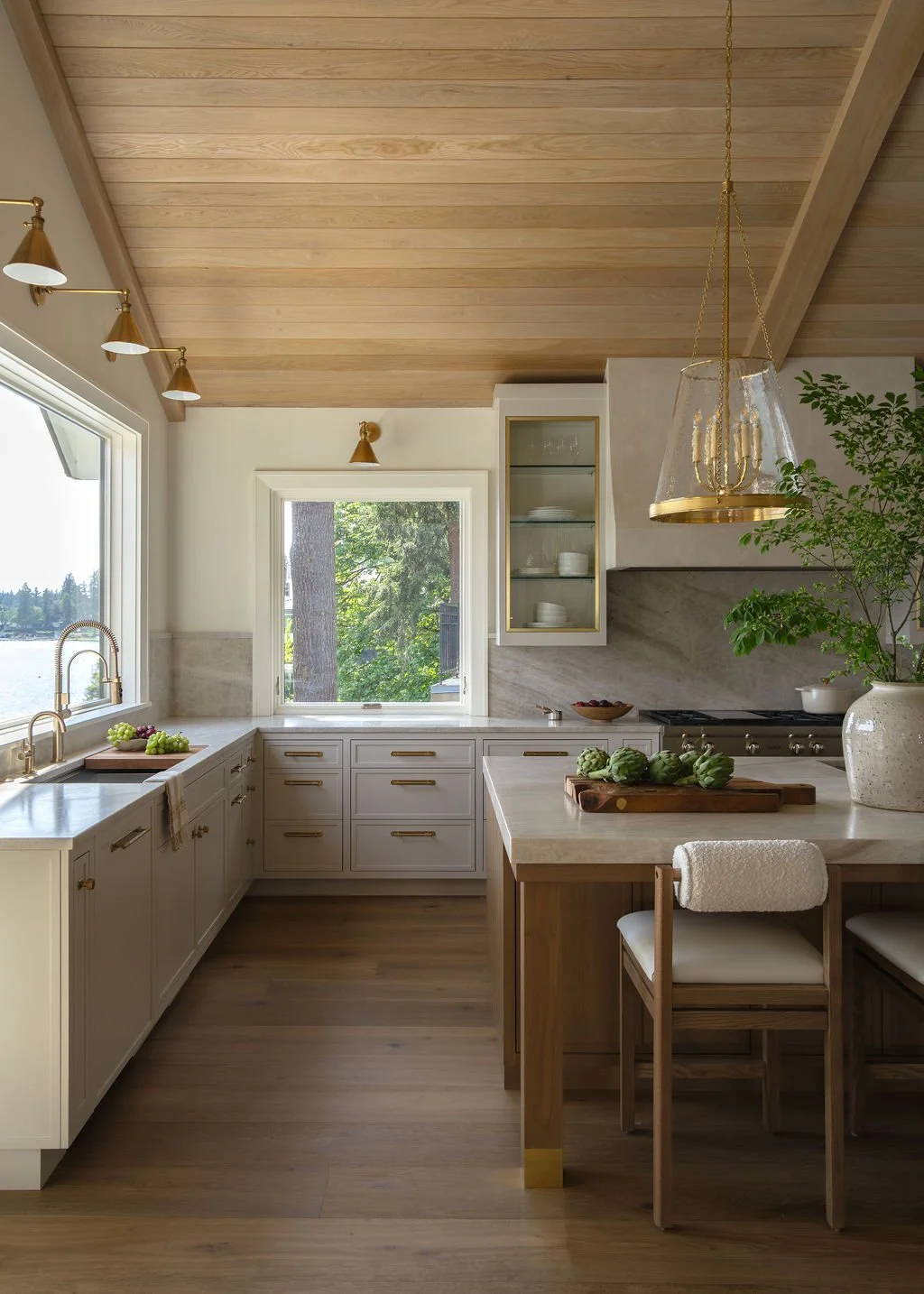 lake-oswego-lakeview-home-kitchen-brass-island-leg.jpg