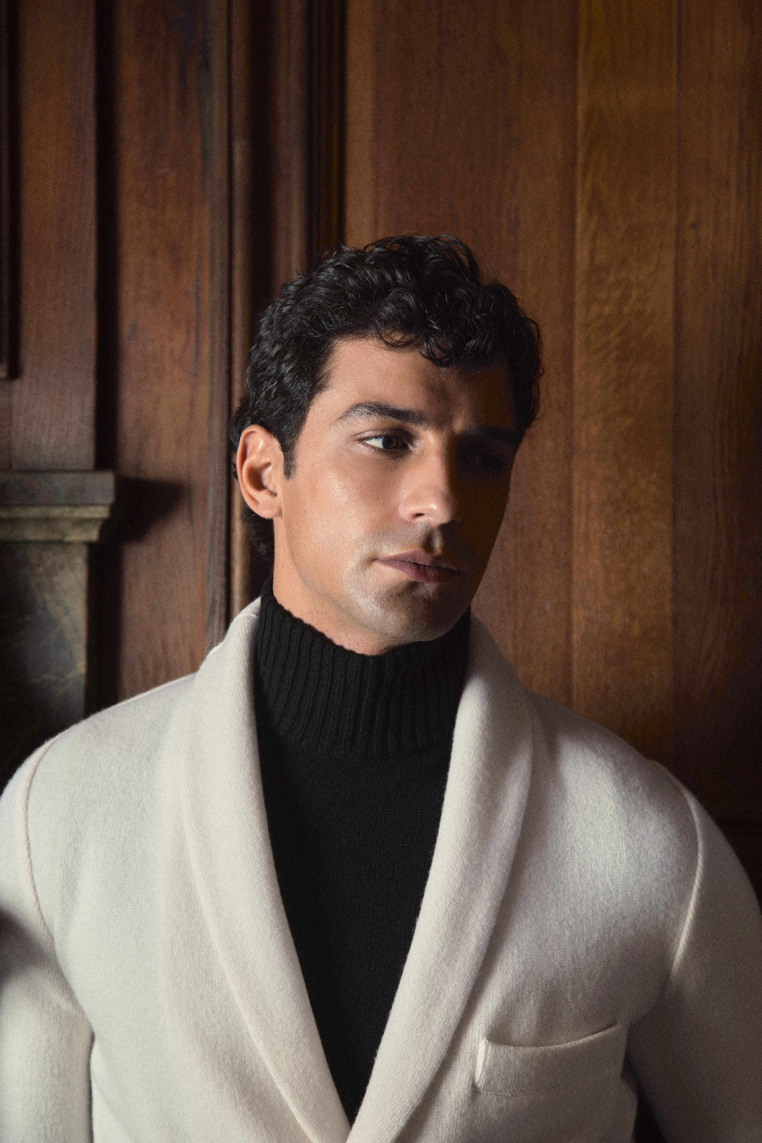 ASR604_DR_CIFONELLI_FW2560089_V1 2_recorte.jpg