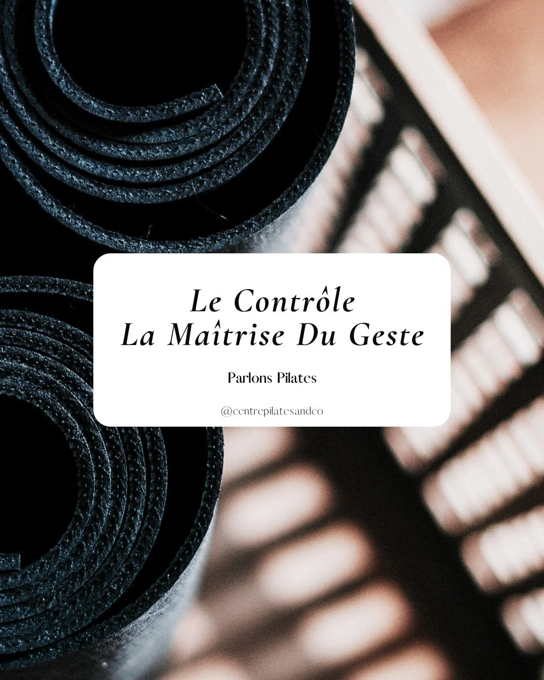 Au c&oelig;ur de la m&eacute;thode : Le Contr&ocirc;le (Contrology).
​Quand on fait du Pilates, on ne cherche pas &agrave; faire le plus grand nombre de r&eacute;p&eacute;titions ou le mouvement le plus rapide. On cherche le Contr&ocirc;le.
​Le contr
